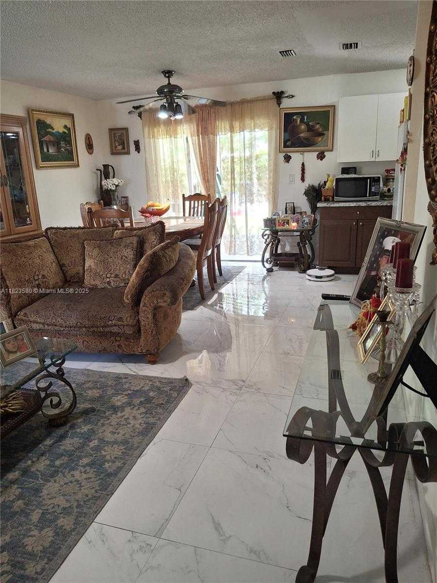 Small Image of 15724 SOUTH WEST 304TH TER, Homestead Number 4