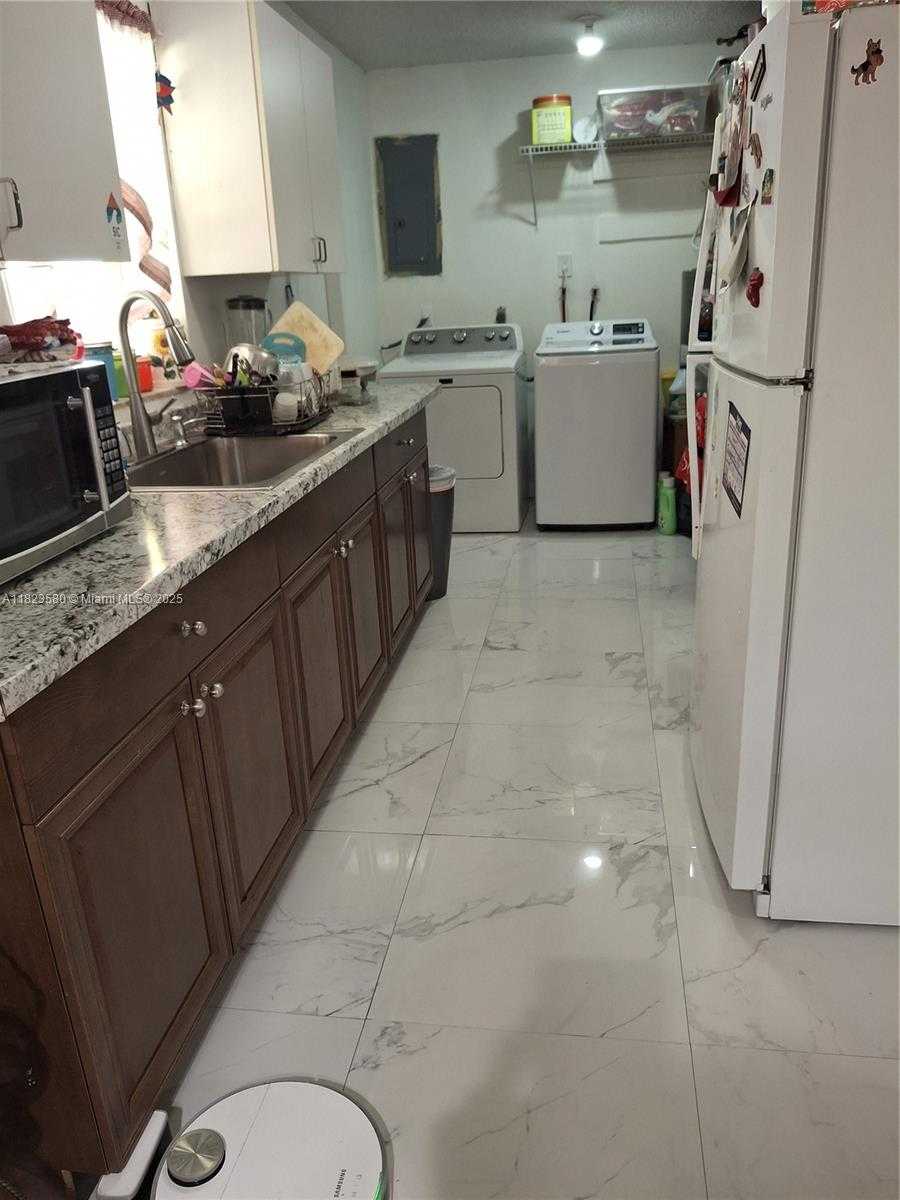 Small Image of 15724 SOUTH WEST 304TH TER, Homestead Number 7