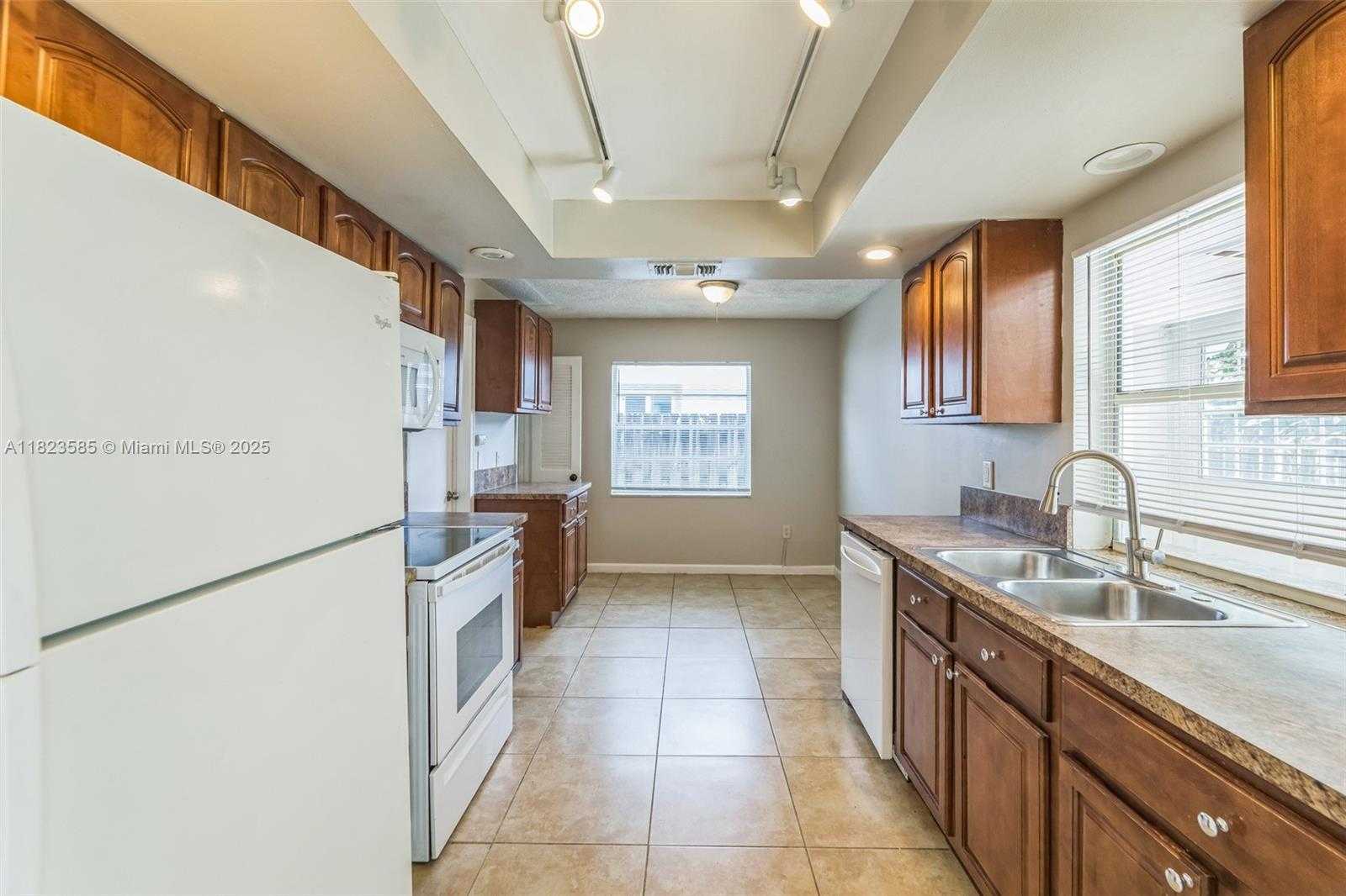 Small Image of 22226 SOUTH WEST 62ND AVE, Boca Raton Number 12