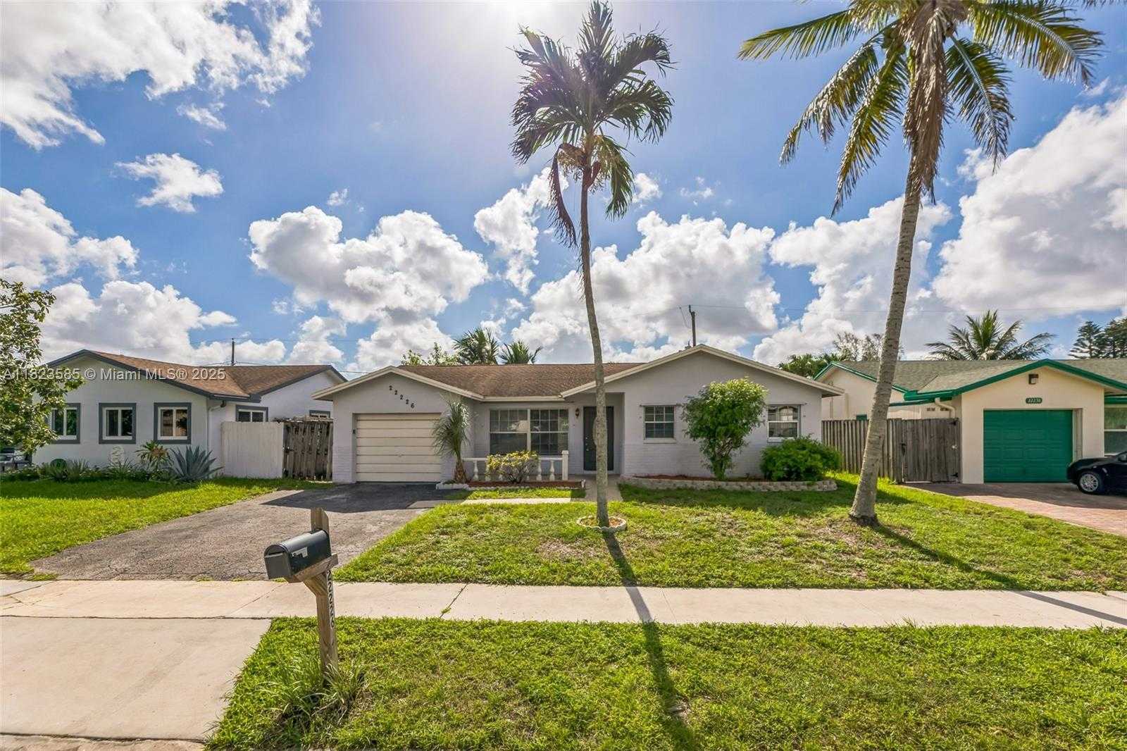 Small Image of 22226 SOUTH WEST 62ND AVE, Boca Raton Number 3