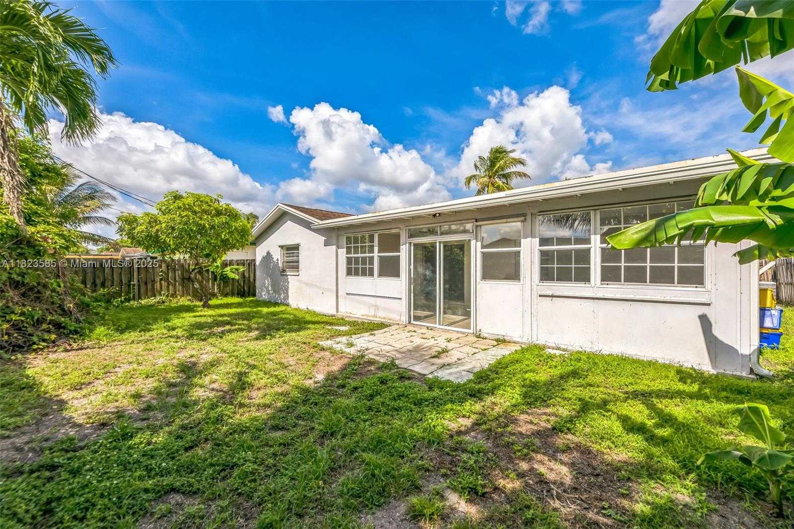 Small Image of 22226 SOUTH WEST 62ND AVE, Boca Raton Number 6