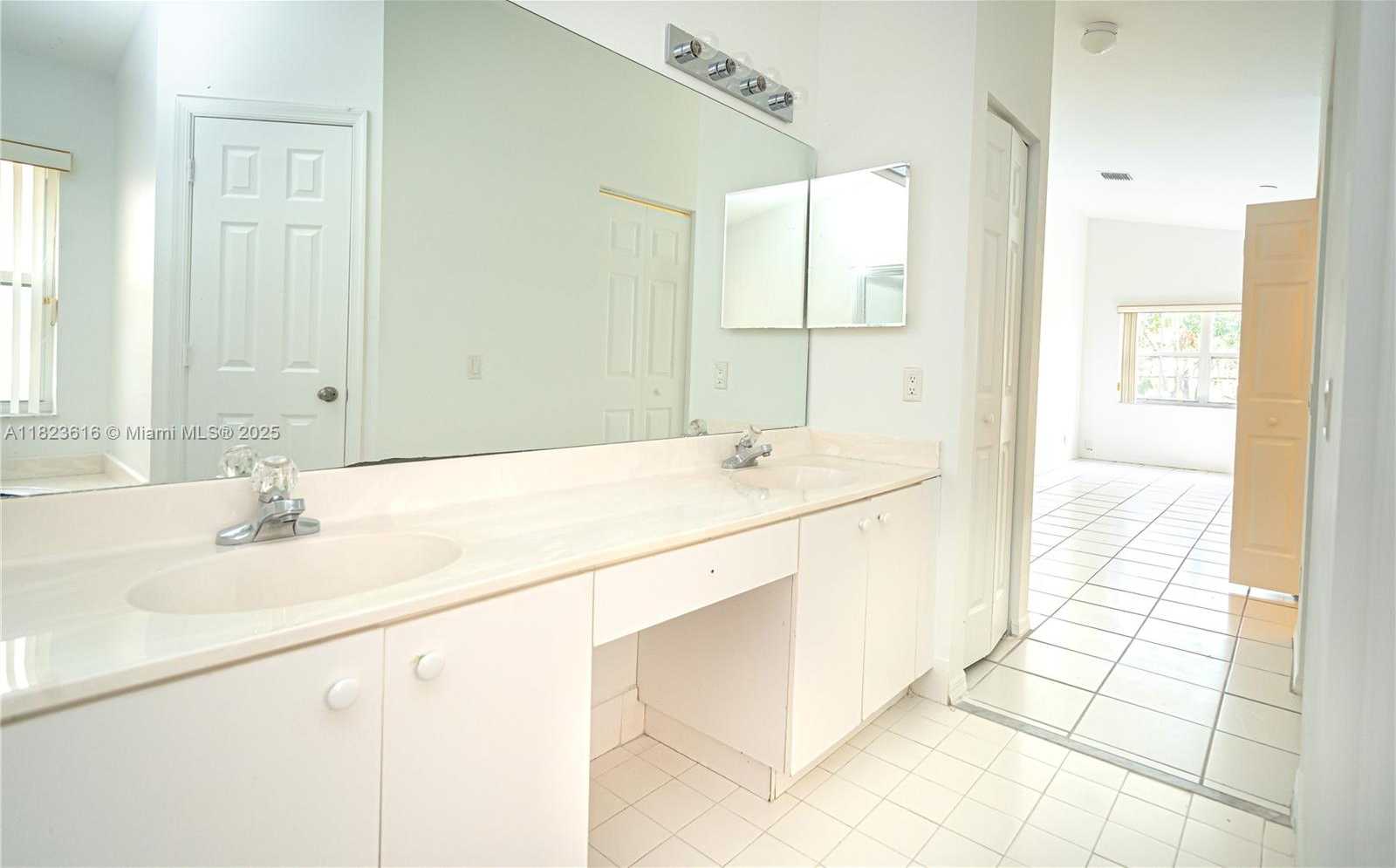 Small Image of 13216 SOUTH WEST 49TH CT, Miramar Number 30