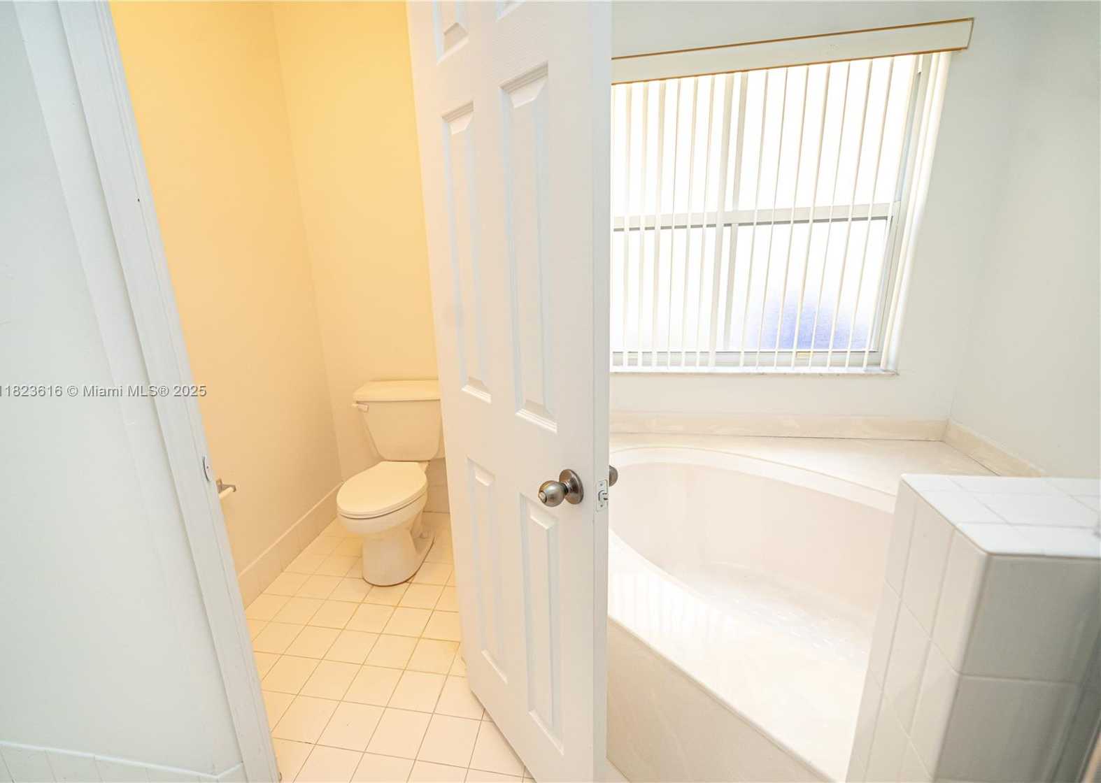Small Image of 13216 SOUTH WEST 49TH CT, Miramar Number 31