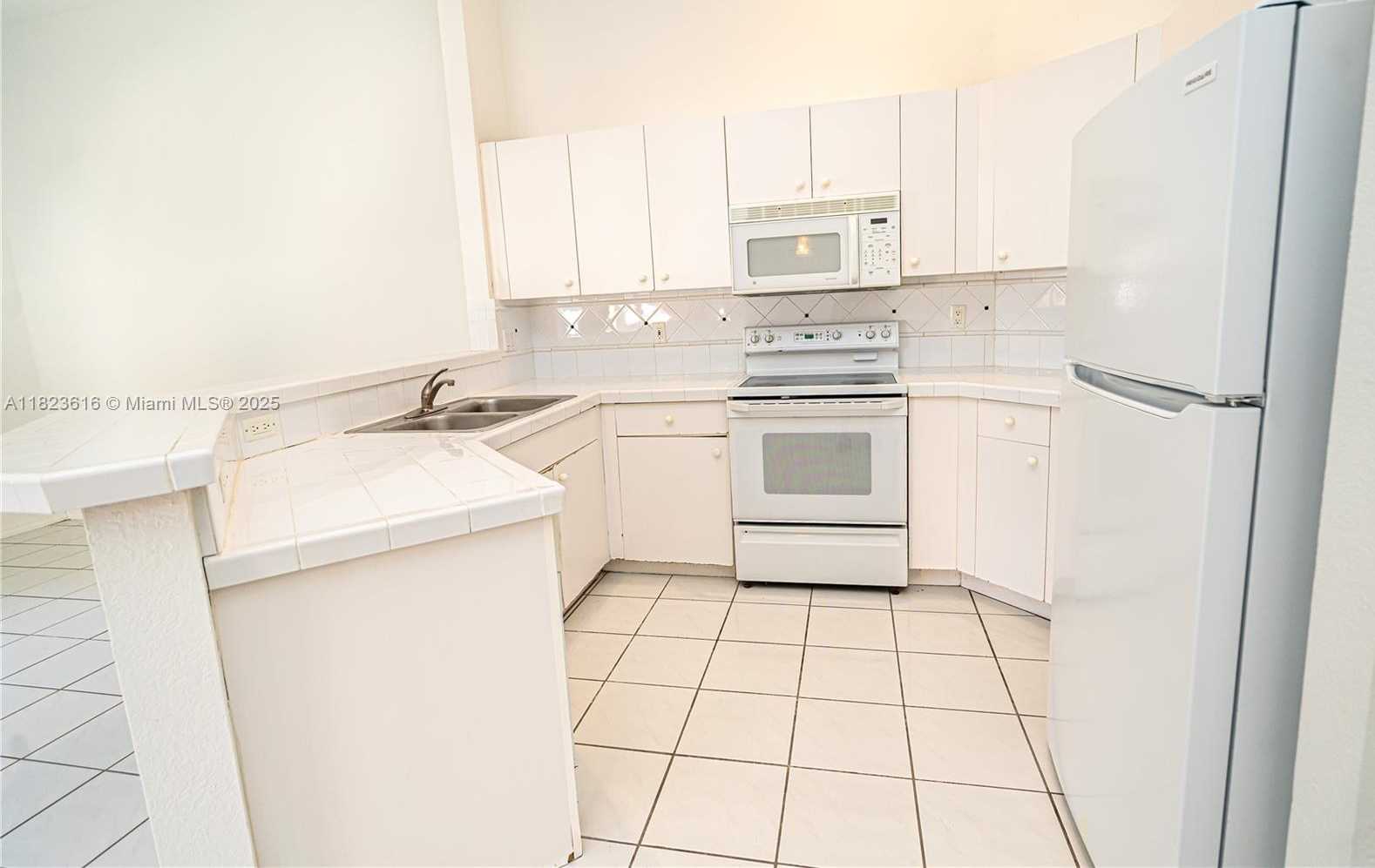 Small Image of 13216 SOUTH WEST 49TH CT, Miramar Number 34