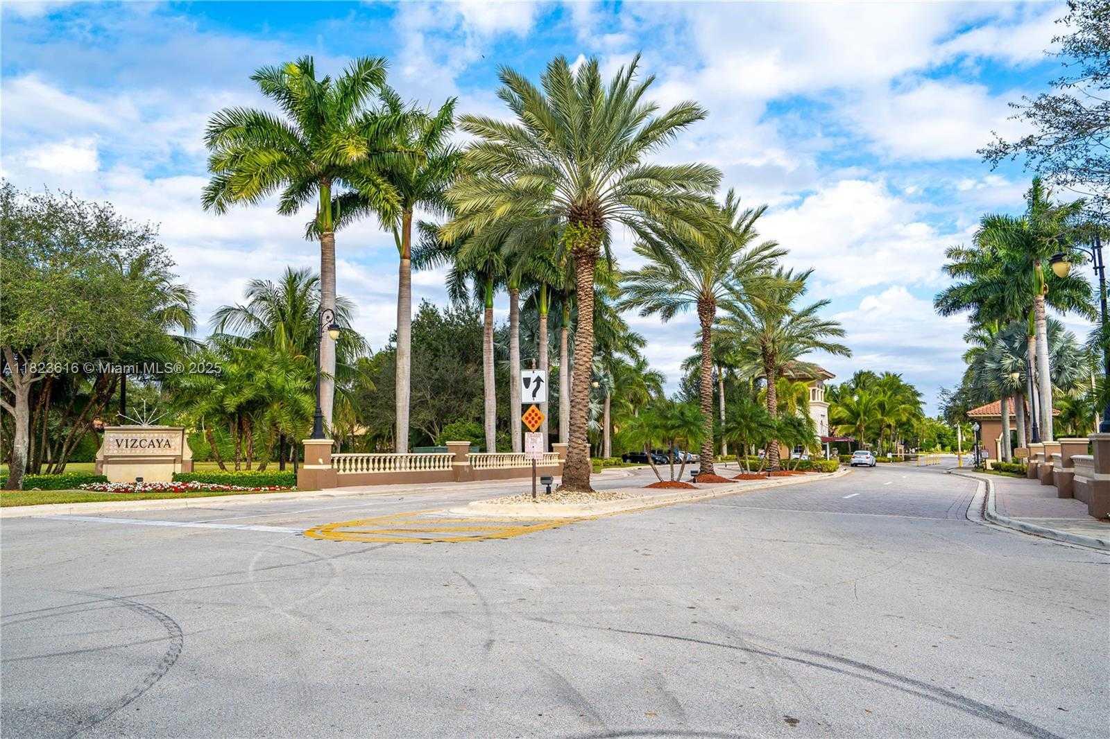 Small Image of 13216 SOUTH WEST 49TH CT, Miramar Number 48