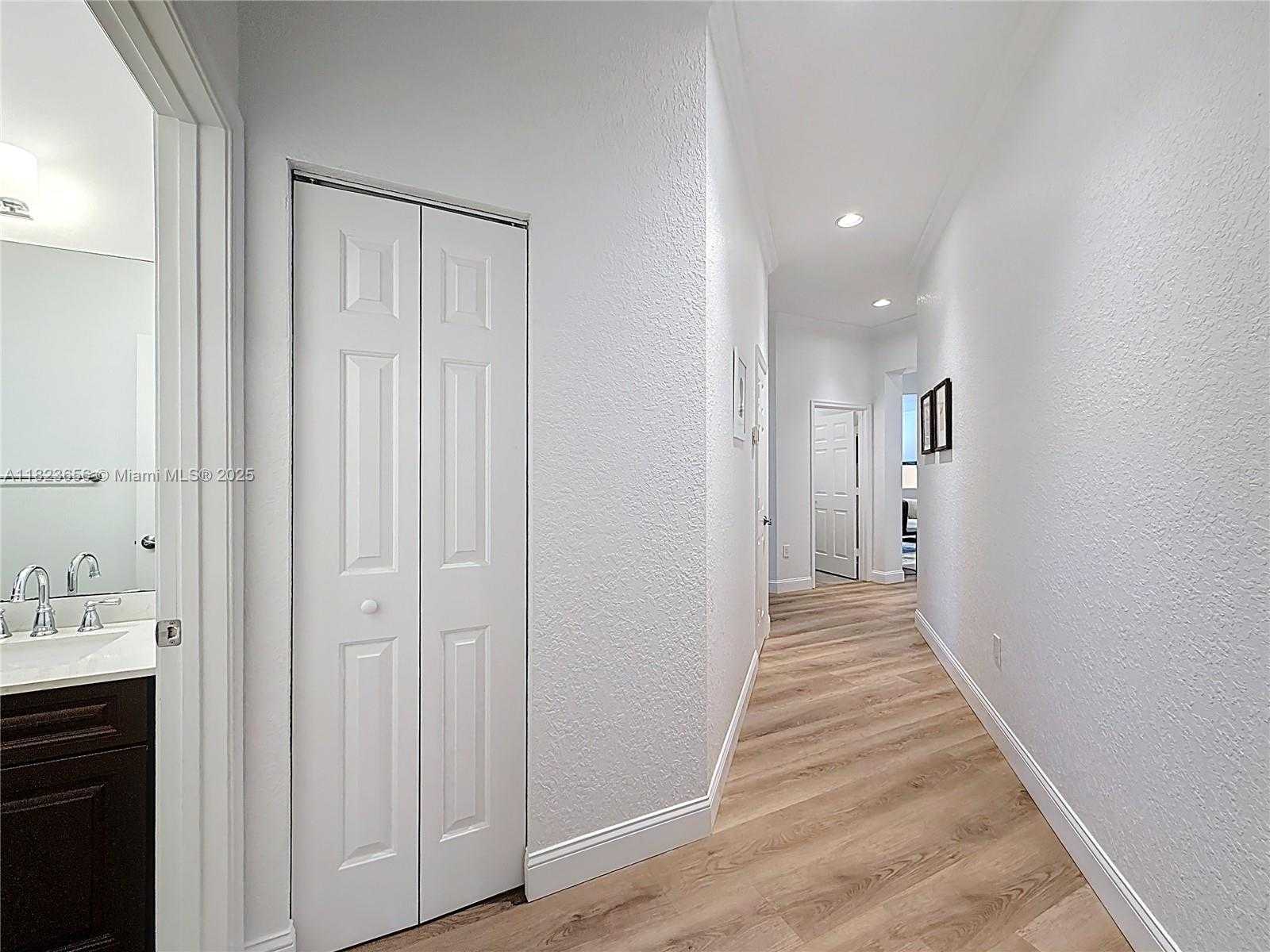 Small Image of 4268 SOUTH WEST 141ST AVE, Davie Number 44