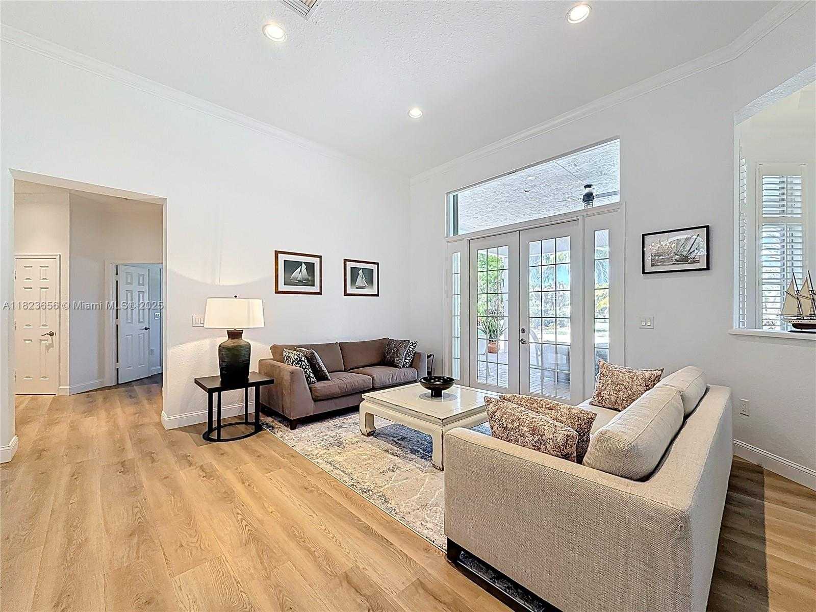 Small Image of 4268 SOUTH WEST 141ST AVE, Davie Number 8
