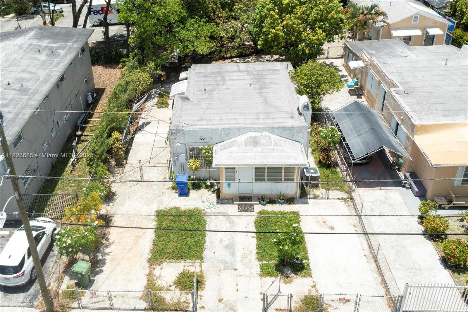 Small Image of 36 NORTH WEST 32ND ST, Miami Number 5
