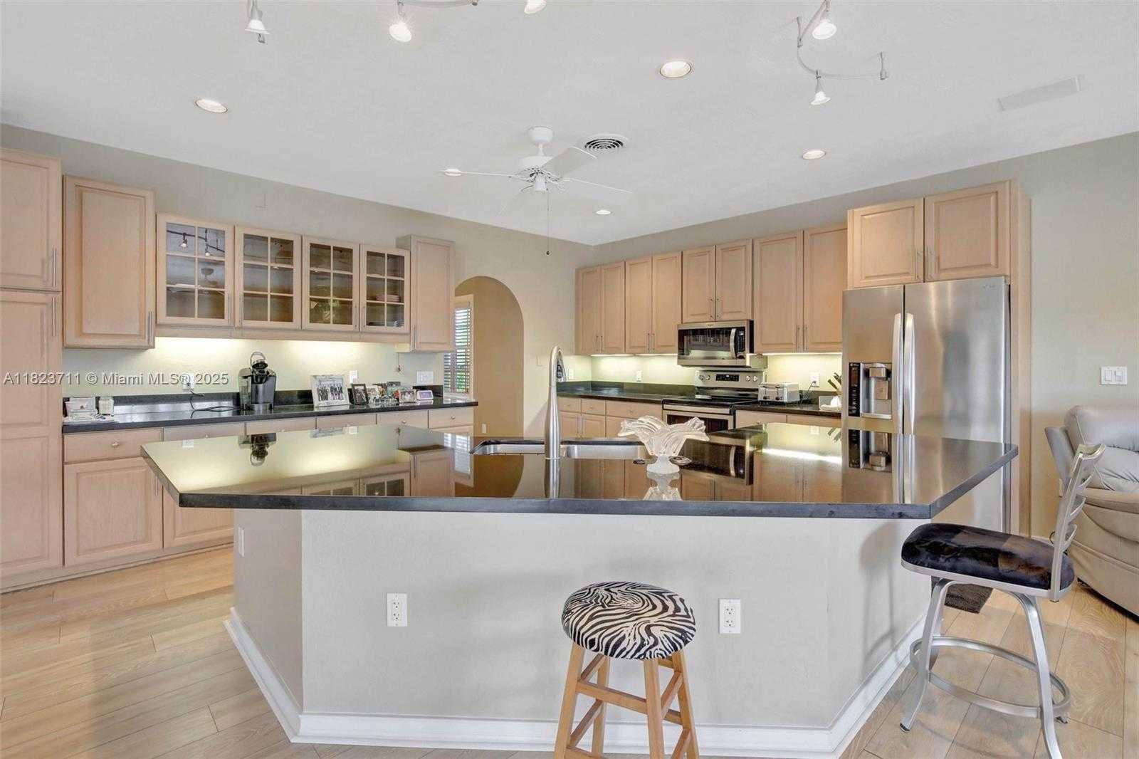 Small Image of 20406 SOUTH WEST 54TH PL, Pembroke Pines Number 29