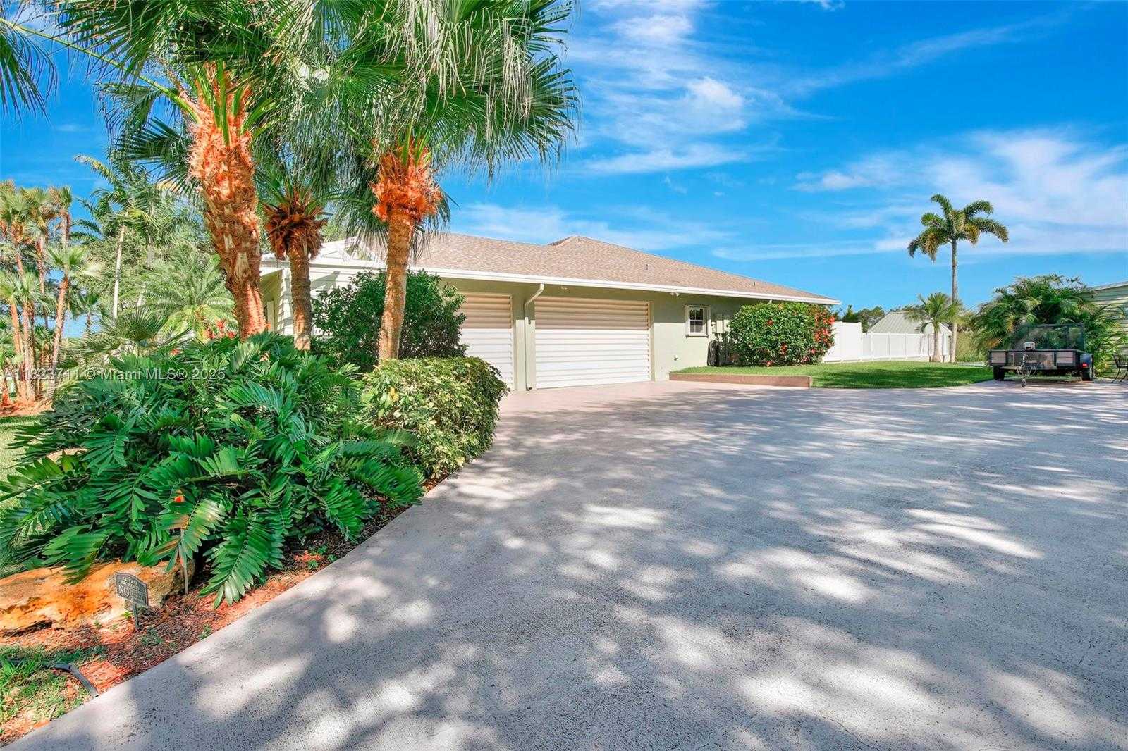 Small Image of 20406 SOUTH WEST 54TH PL, Pembroke Pines Number 5