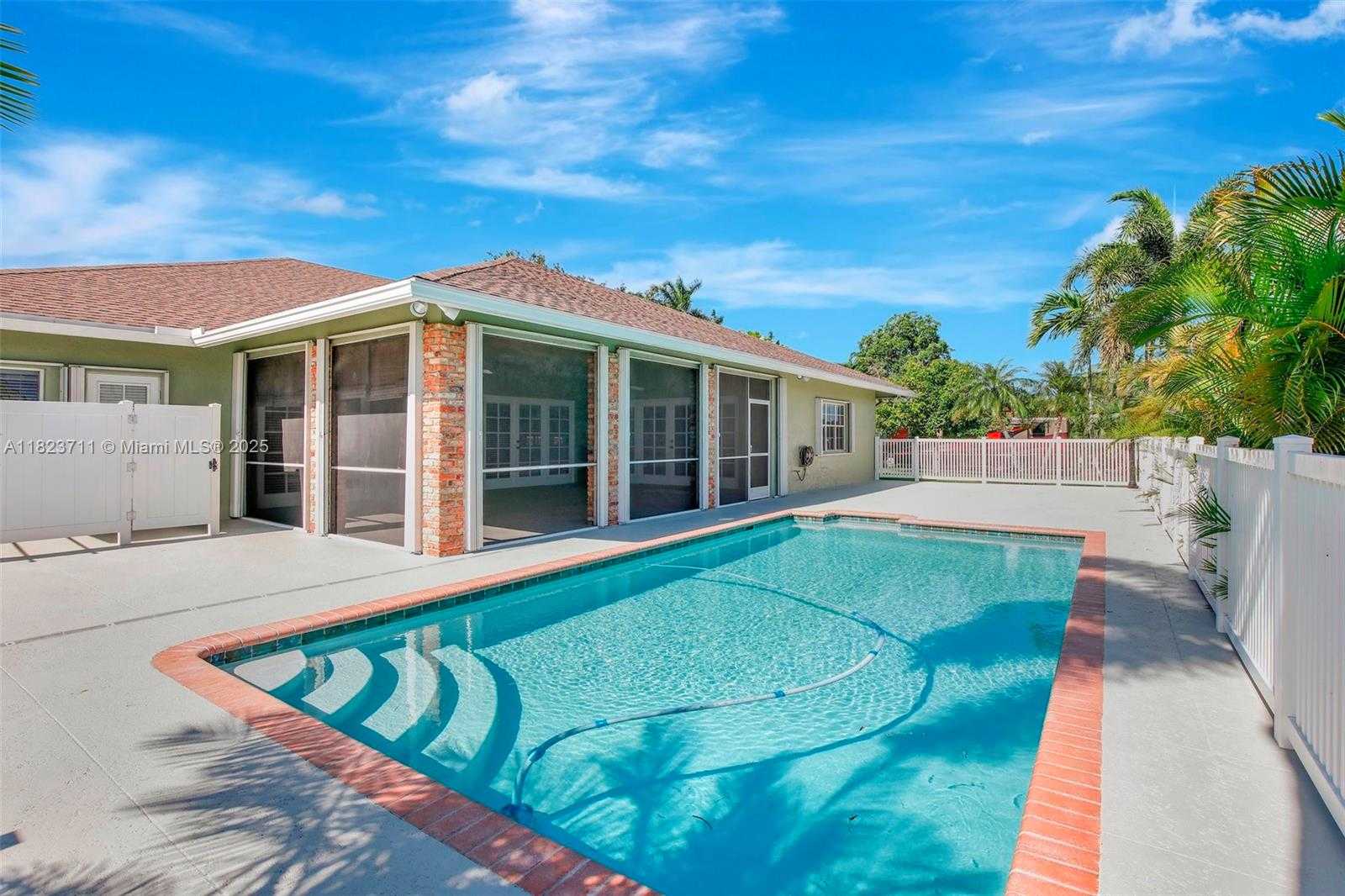 Small Image of 20406 SOUTH WEST 54TH PL, Pembroke Pines Number 54