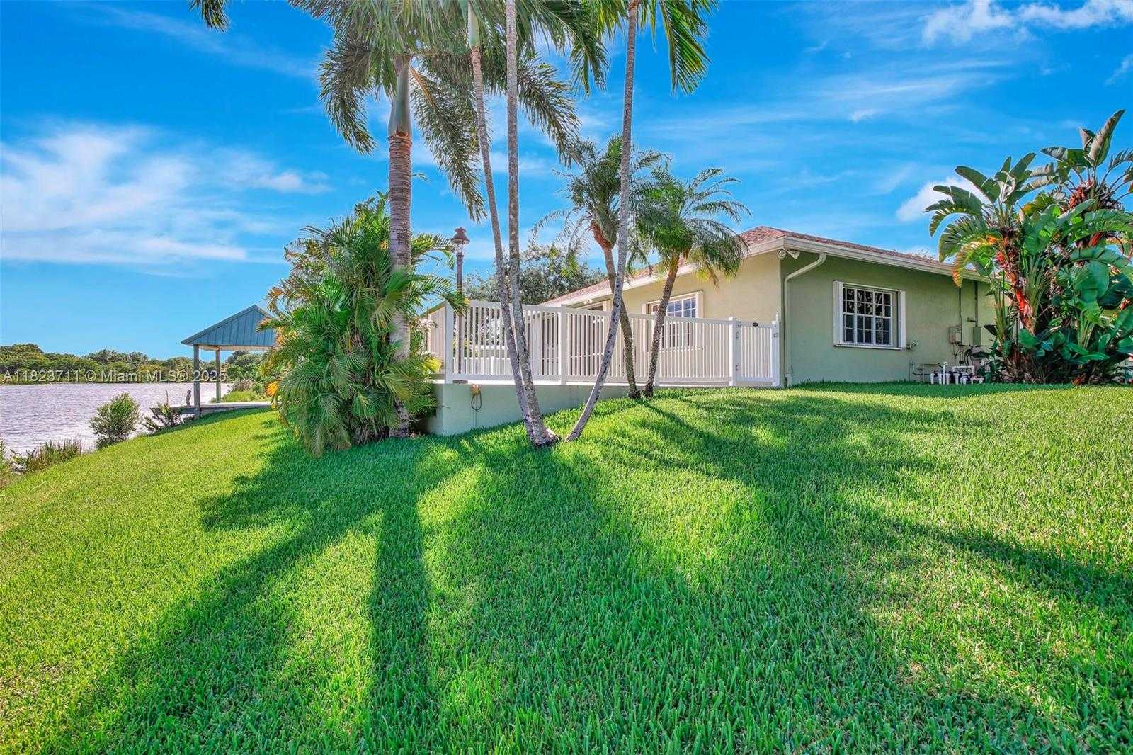 Small Image of 20406 SOUTH WEST 54TH PL, Pembroke Pines Number 55