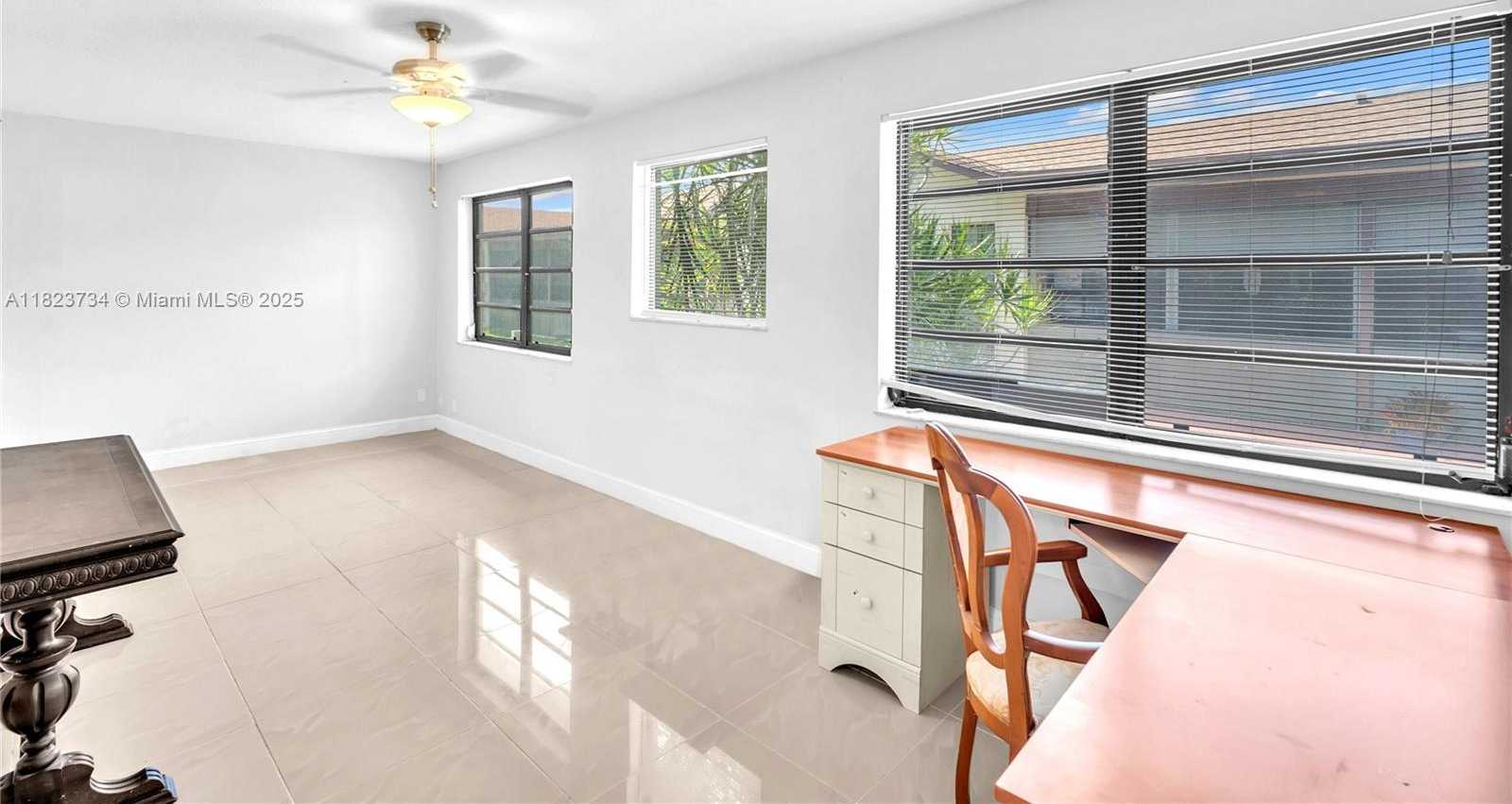 Small Image of 2035 SOUTH WEST 15TH CT, Deerfield Beach Number 10