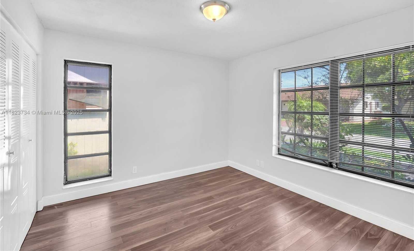 Small Image of 2035 SOUTH WEST 15TH CT, Deerfield Beach Number 17