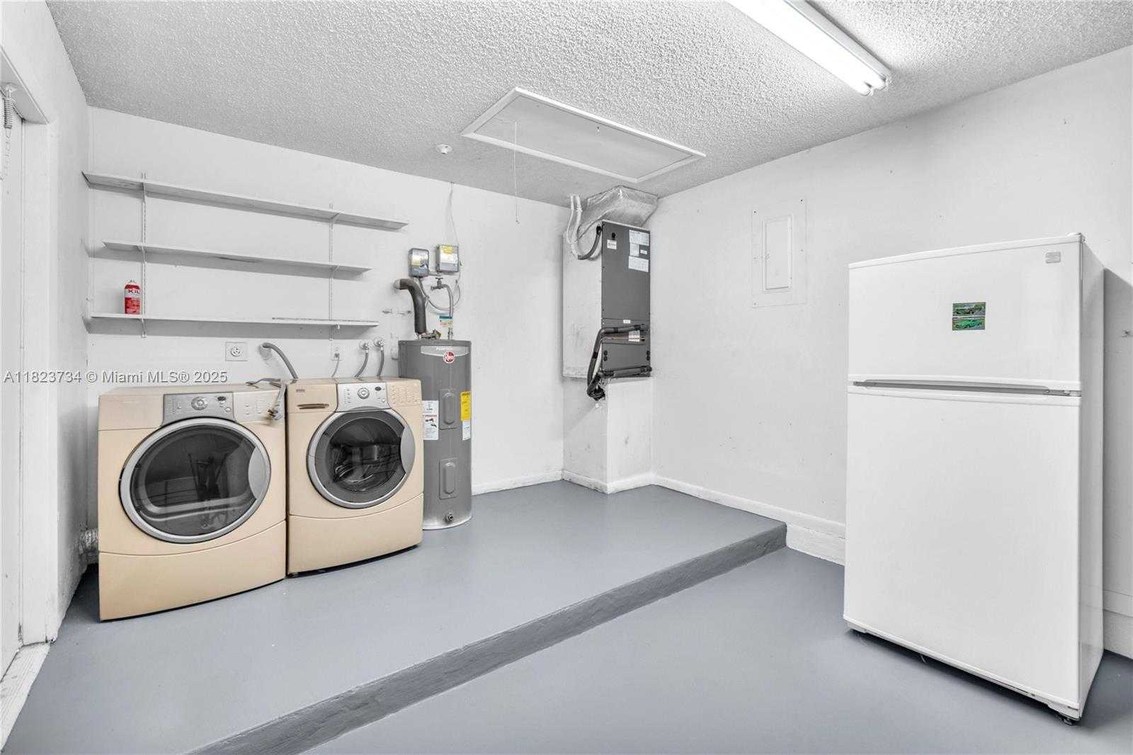 Small Image of 2035 SOUTH WEST 15TH CT, Deerfield Beach Number 25