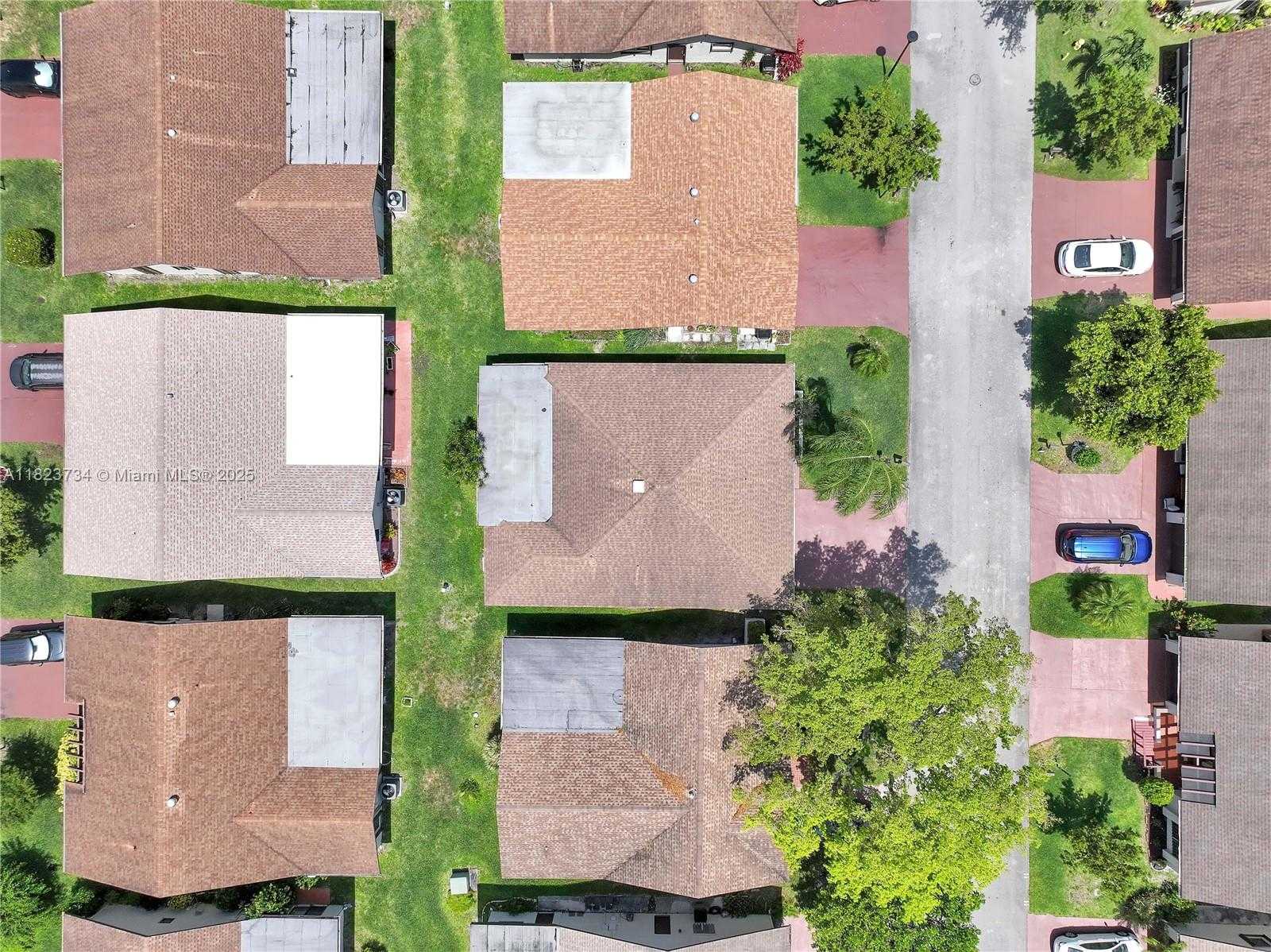 Small Image of 2035 SOUTH WEST 15TH CT, Deerfield Beach Number 32