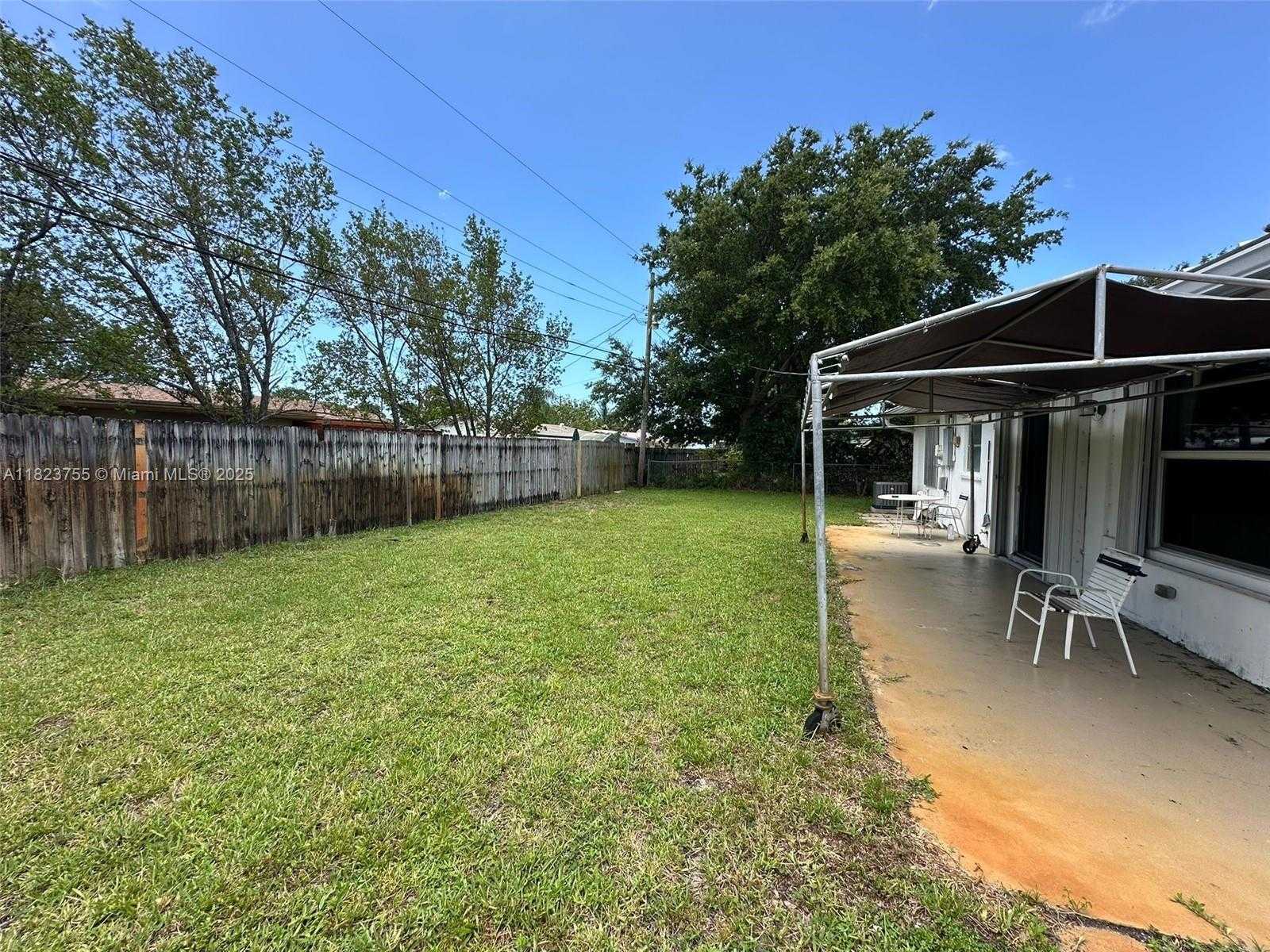Small Image of 3180 NORTH EAST 10TH TER, Pompano Beach Number 12