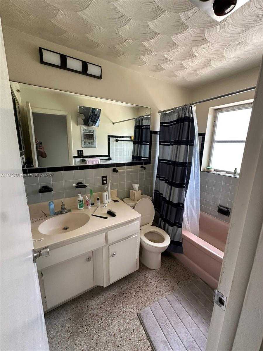 Small Image of 3180 NORTH EAST 10TH TER, Pompano Beach Number 26