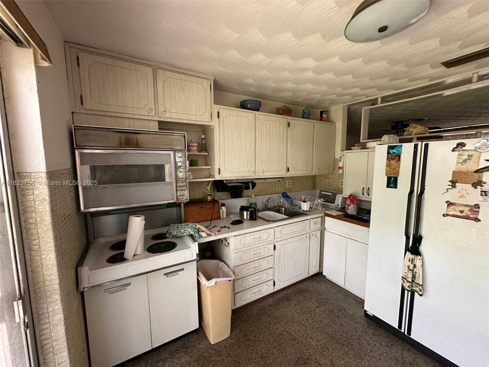 Small Image of 3180 NORTH EAST 10TH TER, Pompano Beach Number 33