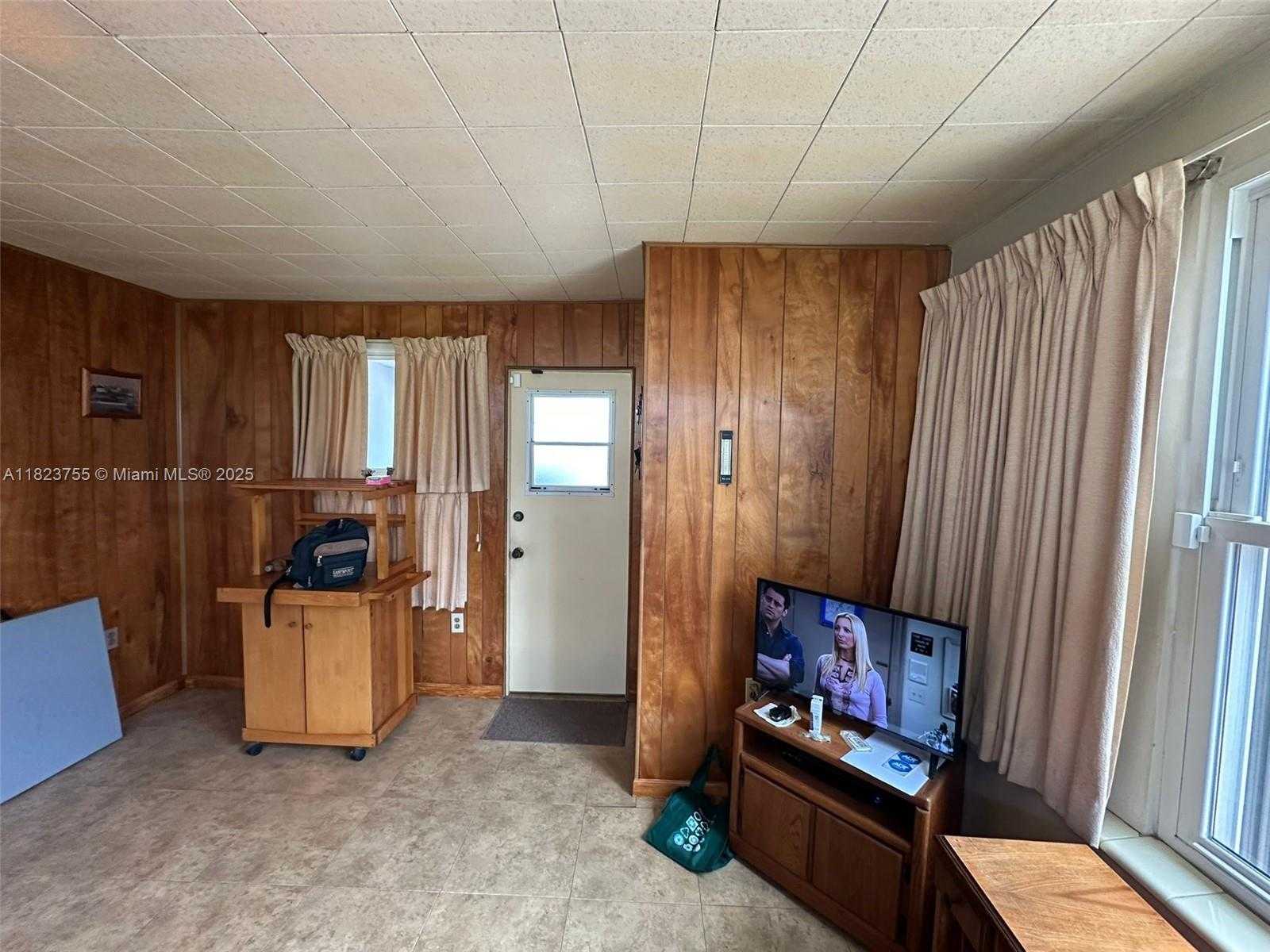 Small Image of 3180 NORTH EAST 10TH TER, Pompano Beach Number 35