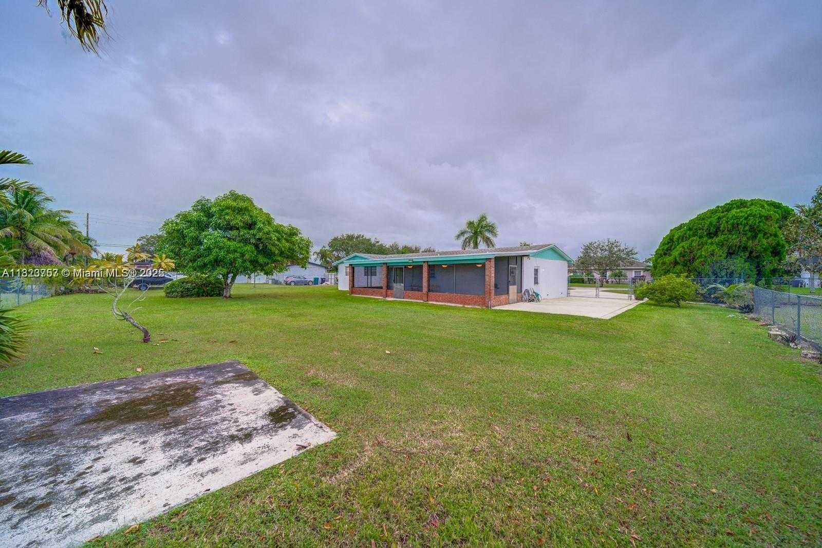 Small Image of 16221 SOUTH WEST 283RD ST, Homestead Number 3
