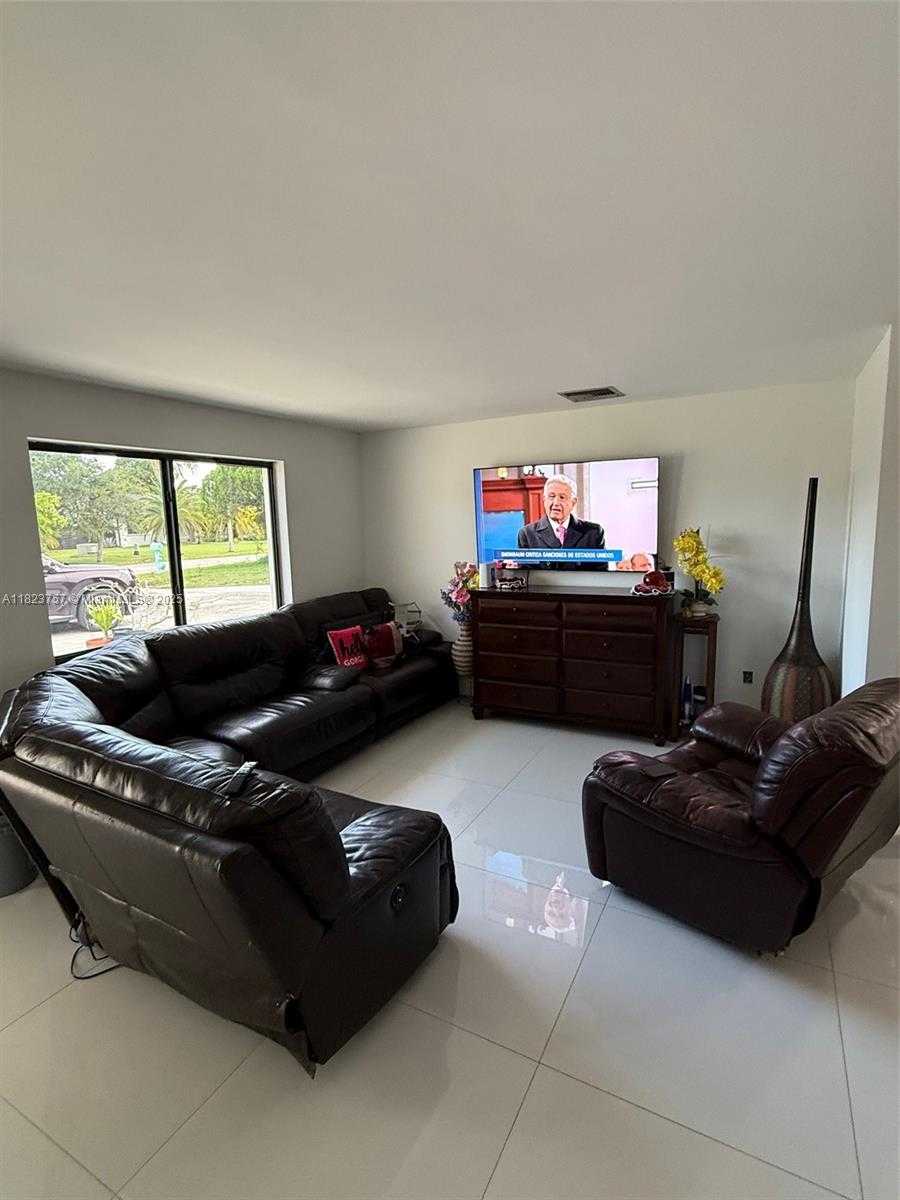 Small Image of 16221 SOUTH WEST 283RD ST, Homestead Number 8