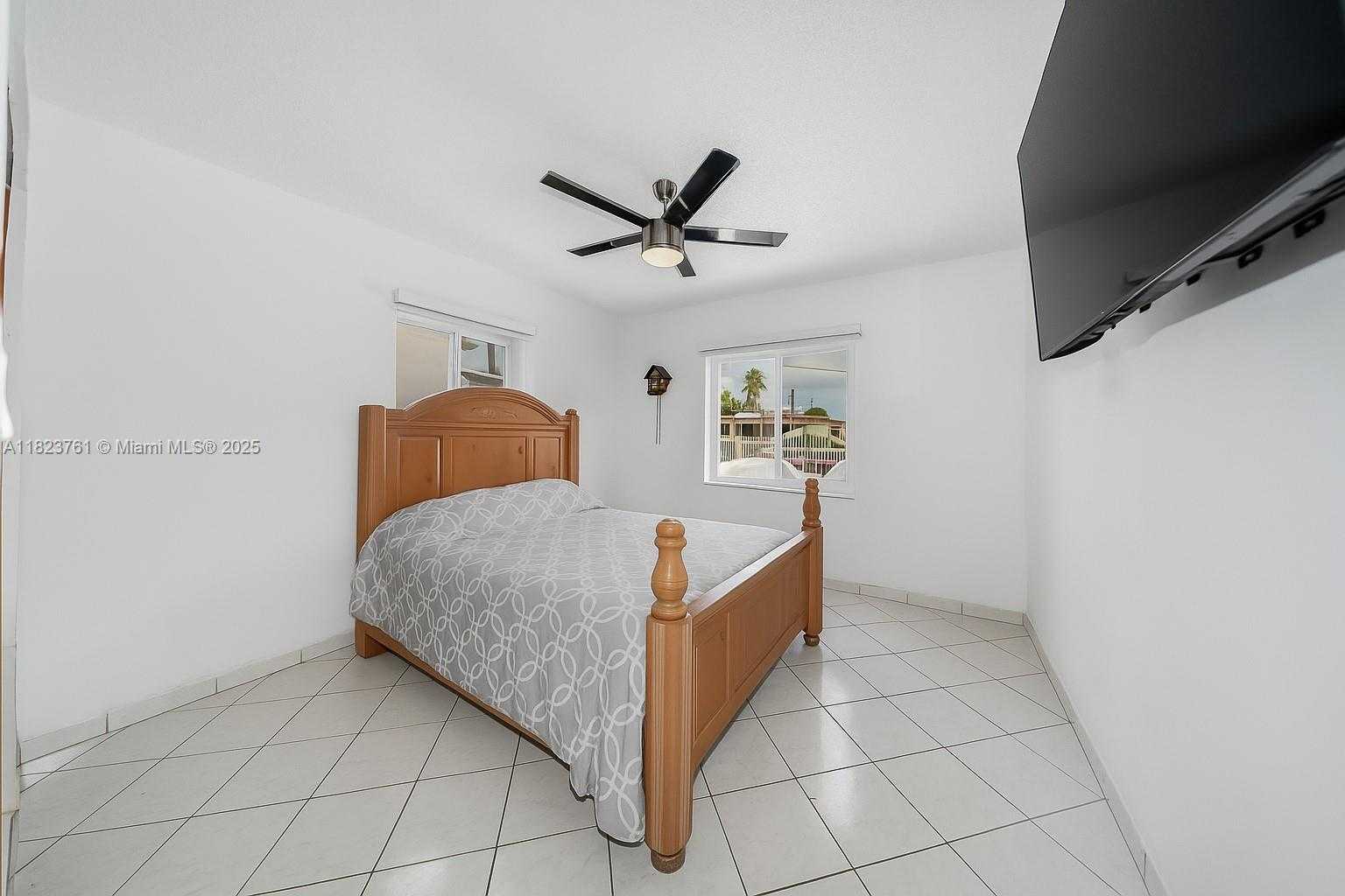 Small Image of 359 EAST 19TH ST, Hialeah Number 3