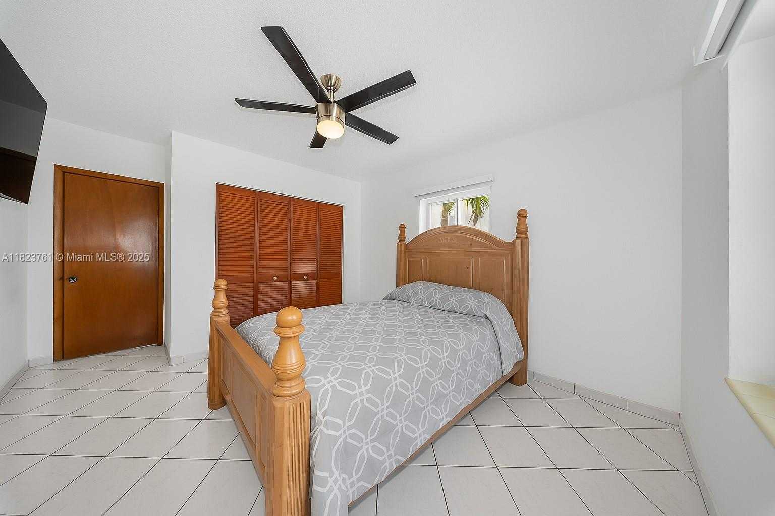 Small Image of 359 EAST 19TH ST, Hialeah Number 5
