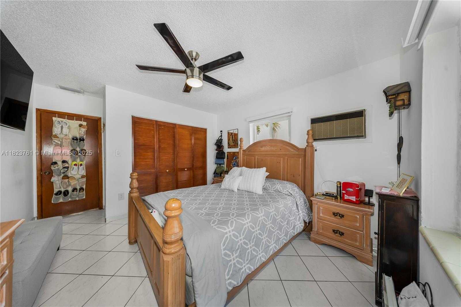 Small Image of 359 EAST 19TH ST, Hialeah Number 6