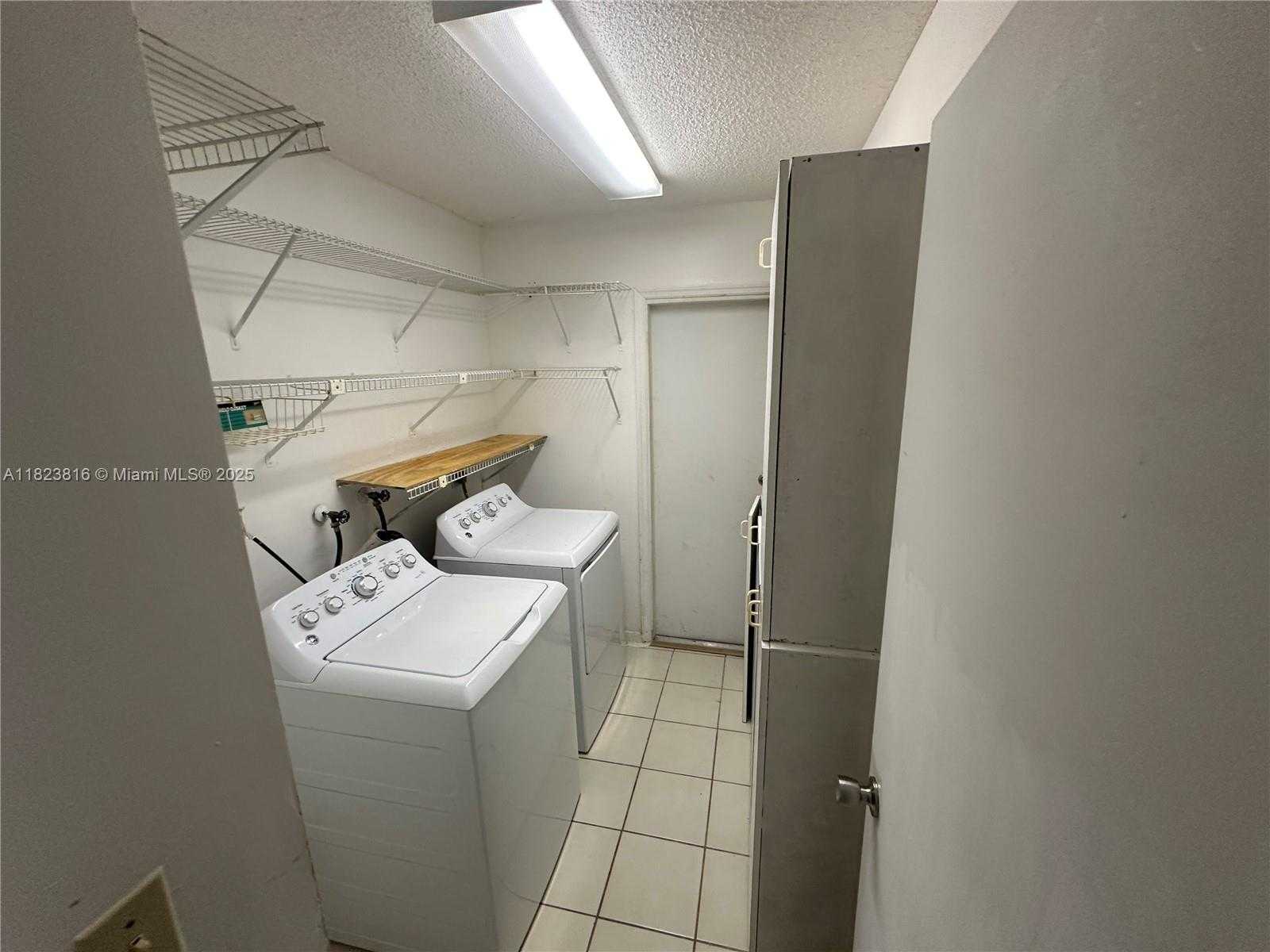 Small Image of 2660 HURON WAY, Miramar Number 16
