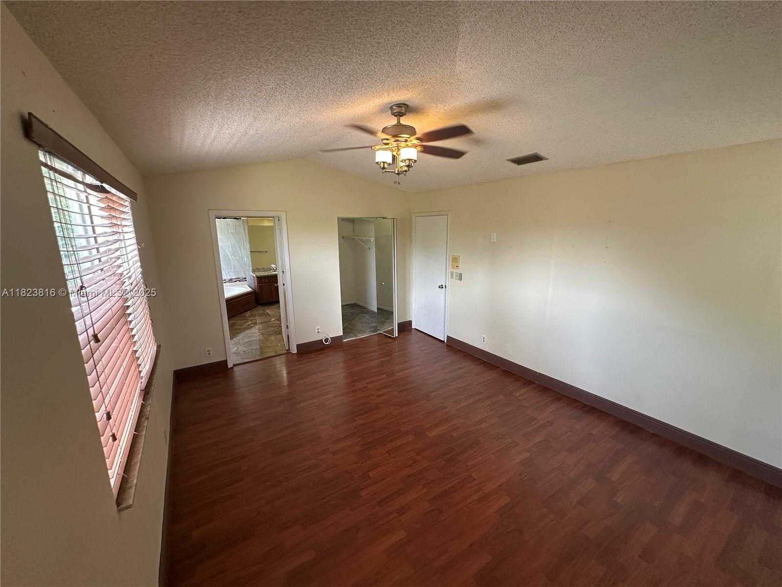 Small Image of 2660 HURON WAY, Miramar Number 30
