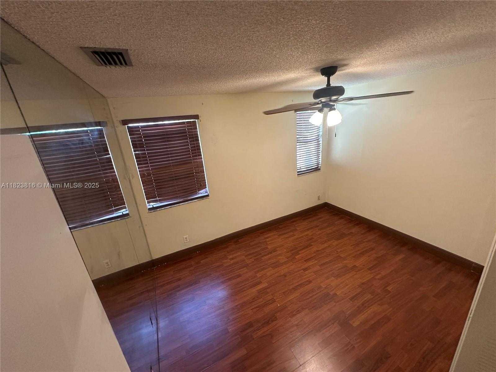 Small Image of 2660 HURON WAY, Miramar Number 39