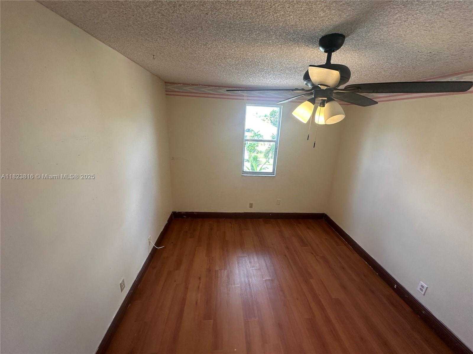 Small Image of 2660 HURON WAY, Miramar Number 43