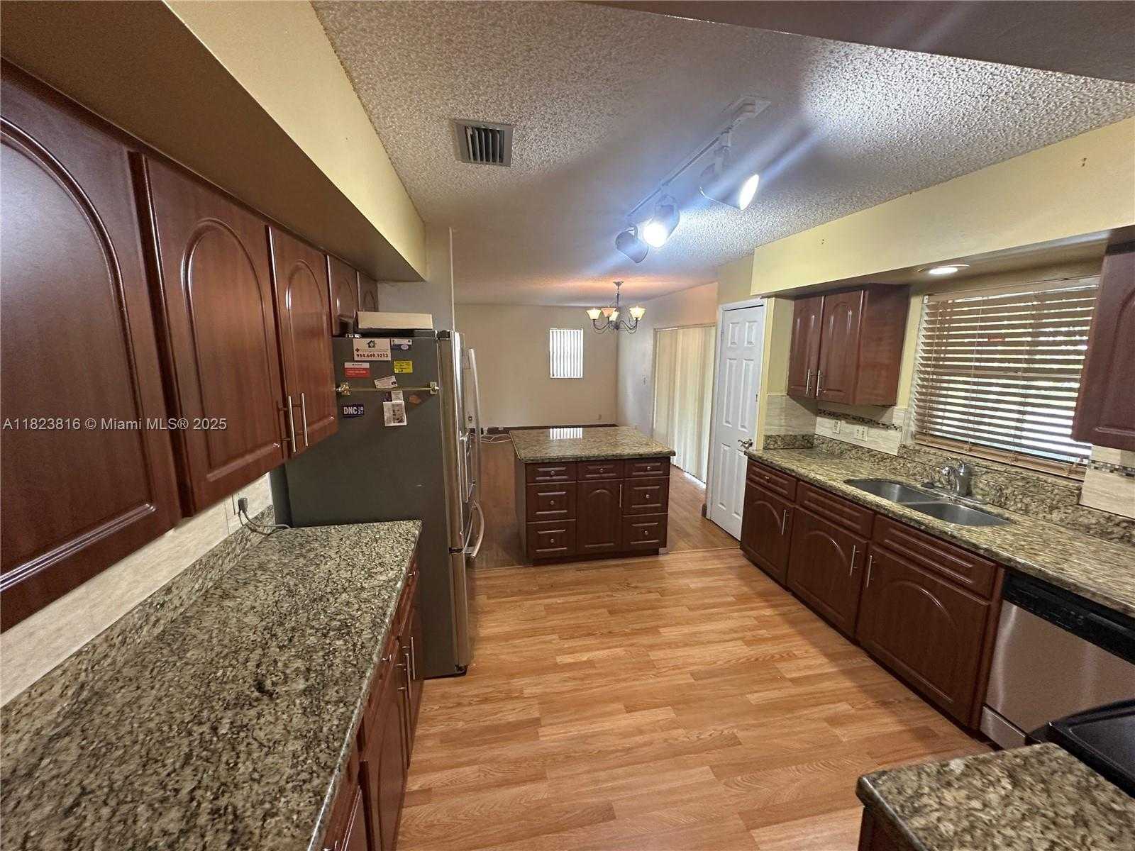 Small Image of 2660 HURON WAY, Miramar Number 7