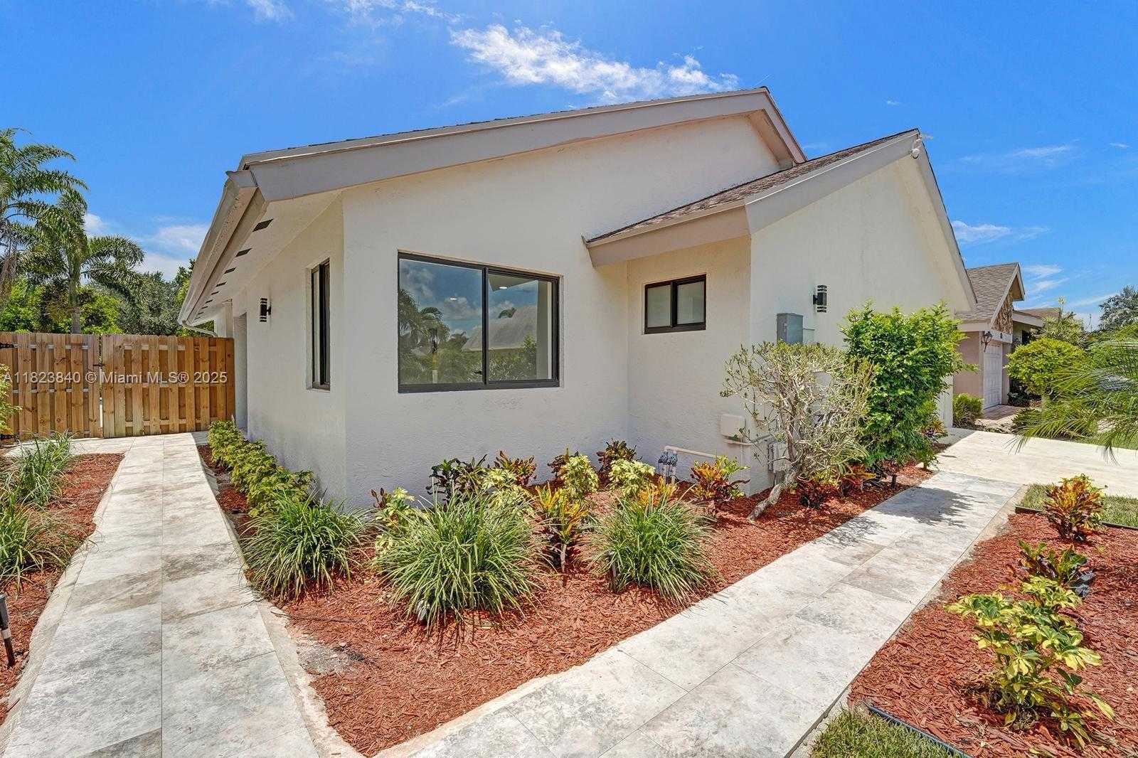 Small Image of 7340 ANDORRA PL, Boca Raton Number 22