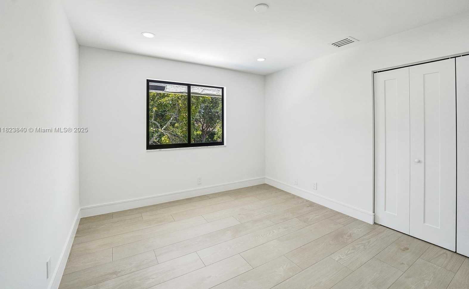 Small Image of 7340 ANDORRA PL, Boca Raton Number 29
