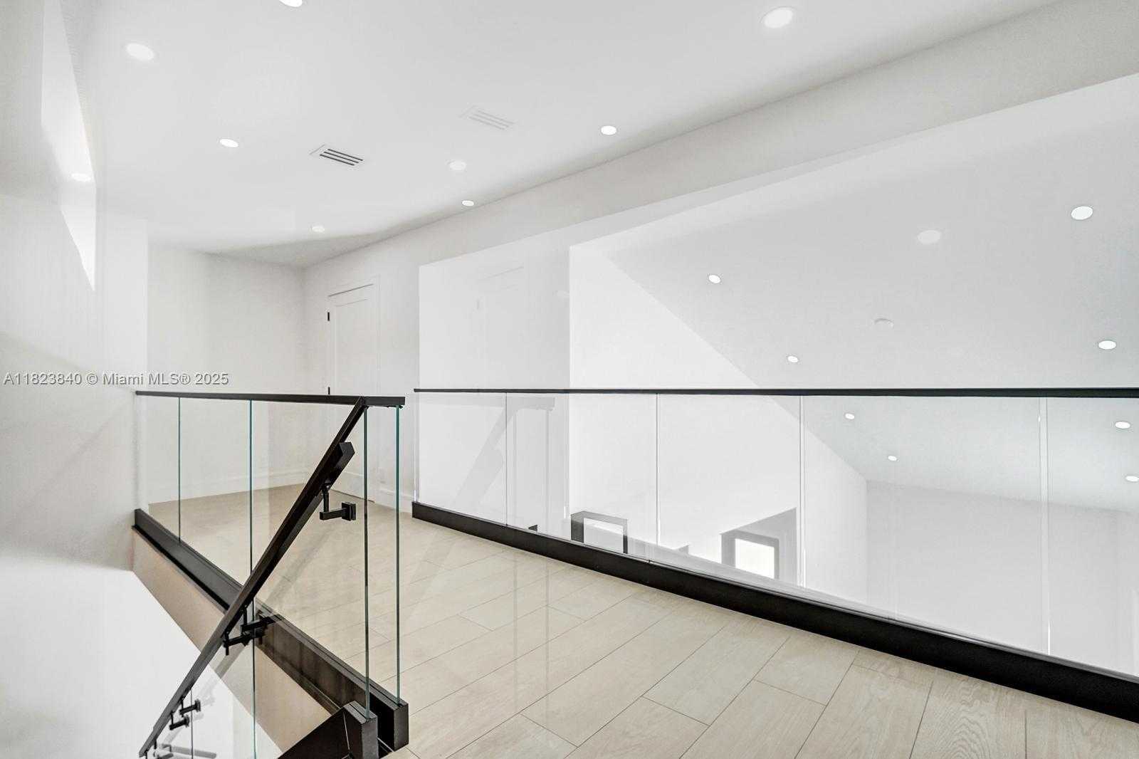 Small Image of 7340 ANDORRA PL, Boca Raton Number 31