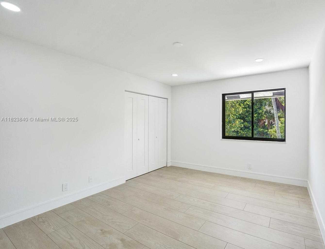 Small Image of 7340 ANDORRA PL, Boca Raton Number 97