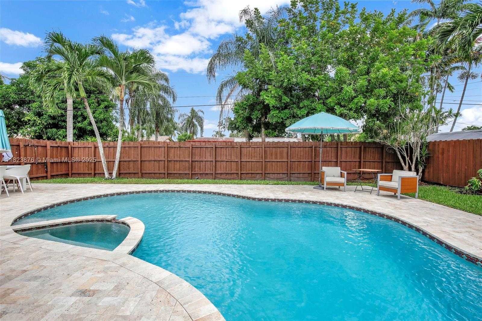 Small Image of 4117 MCKINLEY ST, Hollywood Number 35