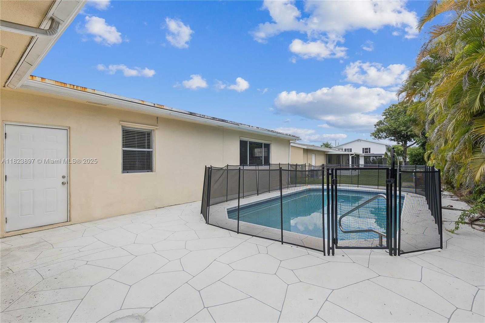 Small Image of 156 SOUTH WEST 126TH AVE, Plantation Number 2