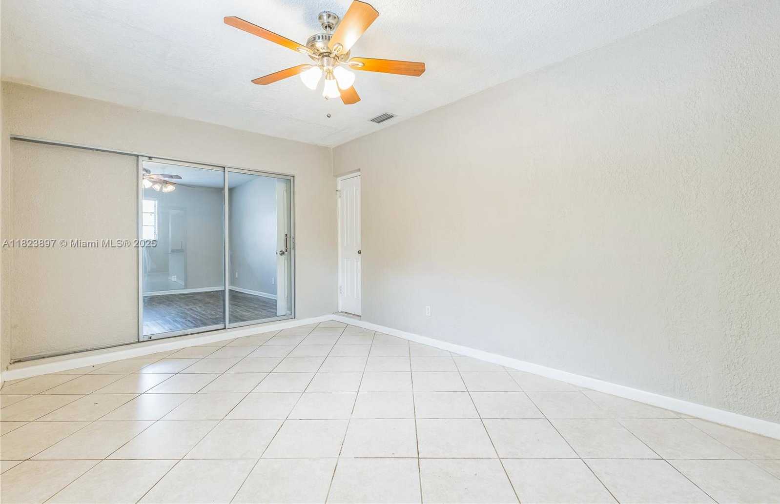 Small Image of 156 SOUTH WEST 126TH AVE, Plantation Number 25