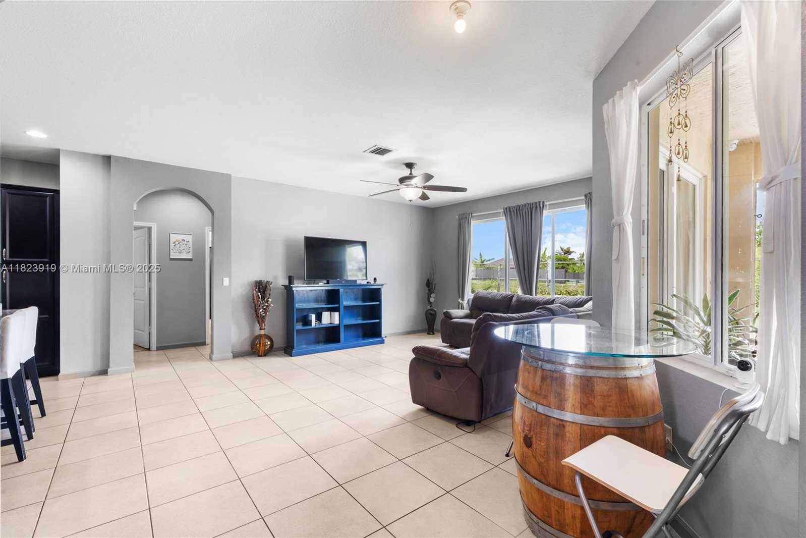 Small Image of 22442 SOUTH WEST 128TH PL, Miami Number 12