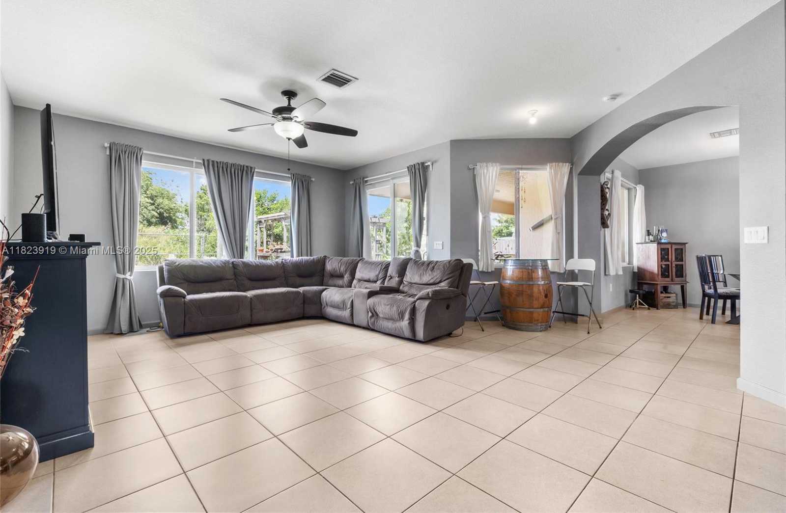 Small Image of 22442 SOUTH WEST 128TH PL, Miami Number 15