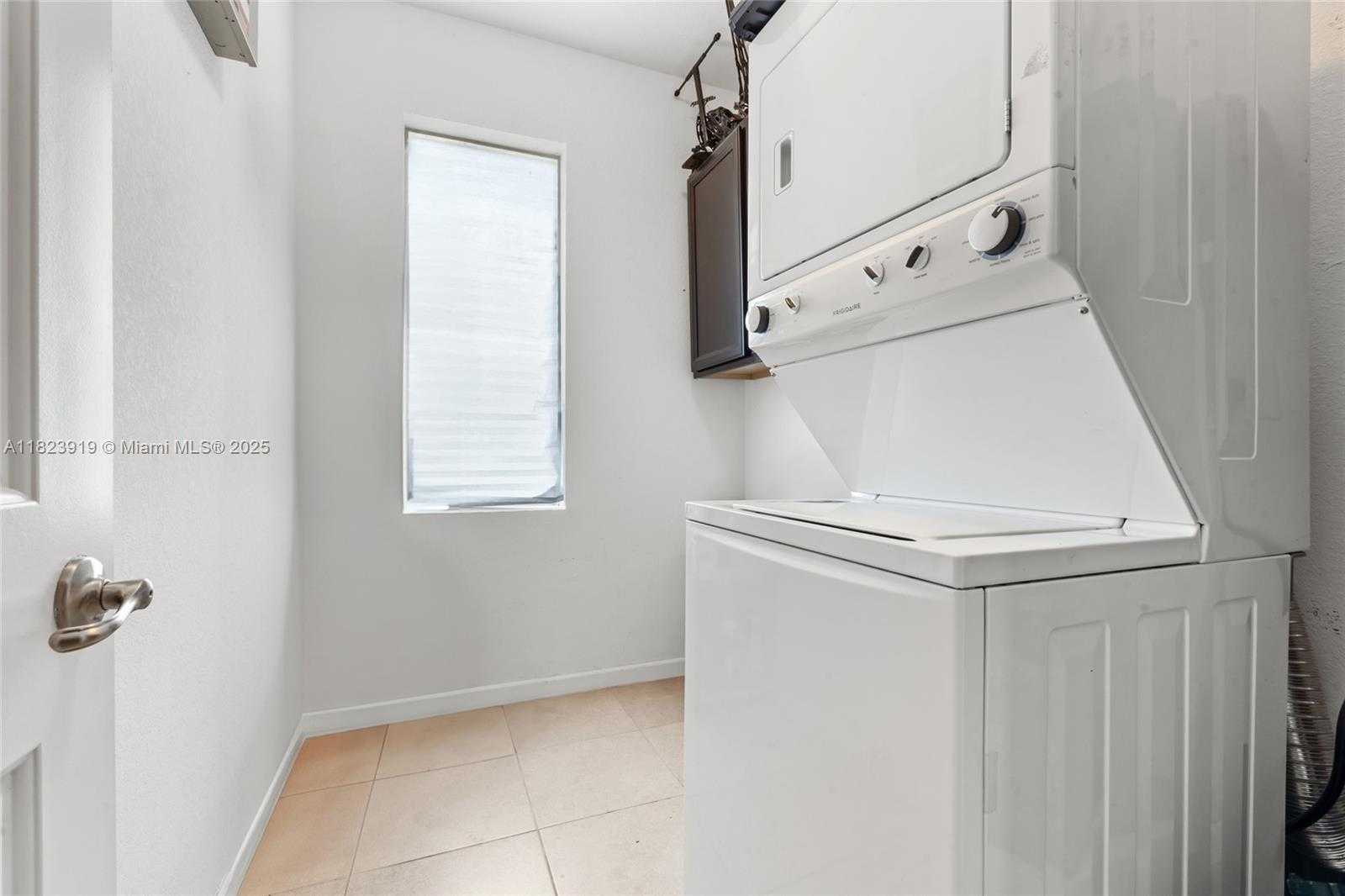Small Image of 22442 SOUTH WEST 128TH PL, Miami Number 36