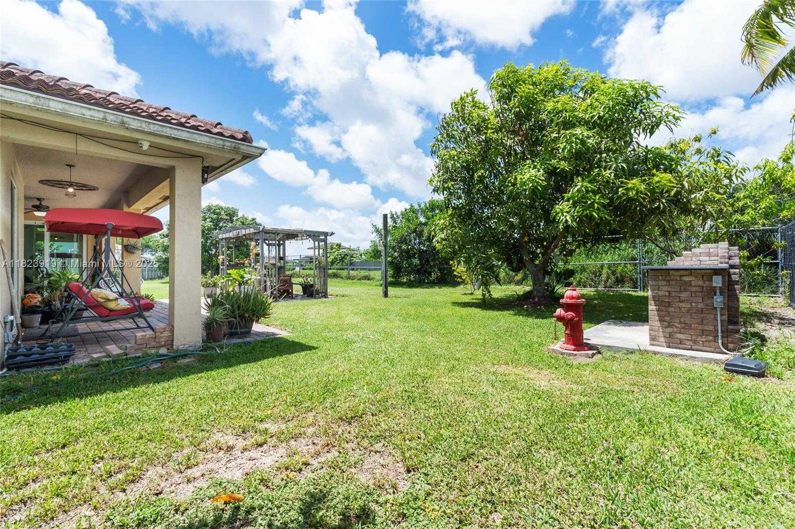 Small Image of 22442 SOUTH WEST 128TH PL, Miami Number 39
