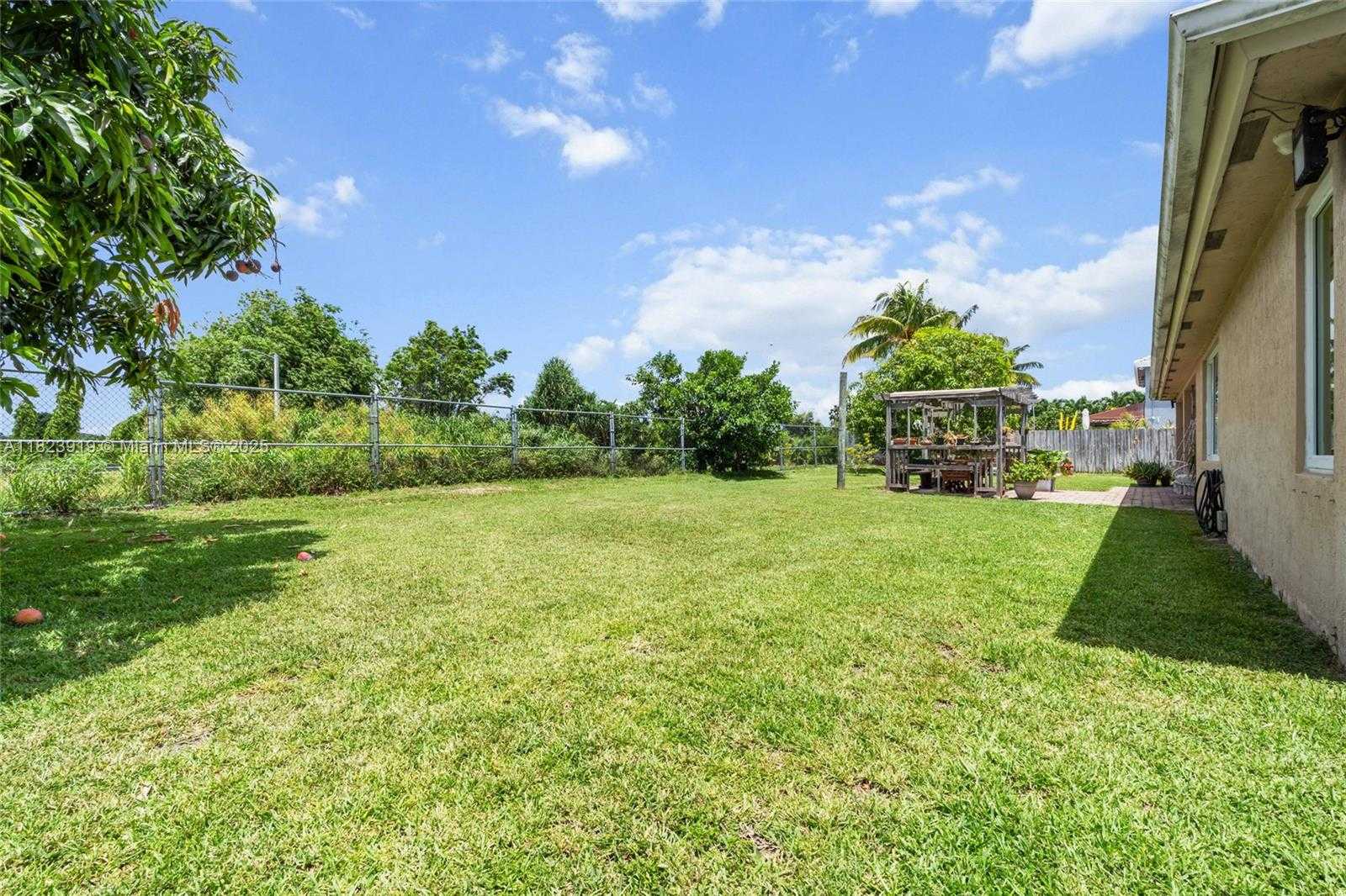 Small Image of 22442 SOUTH WEST 128TH PL, Miami Number 45