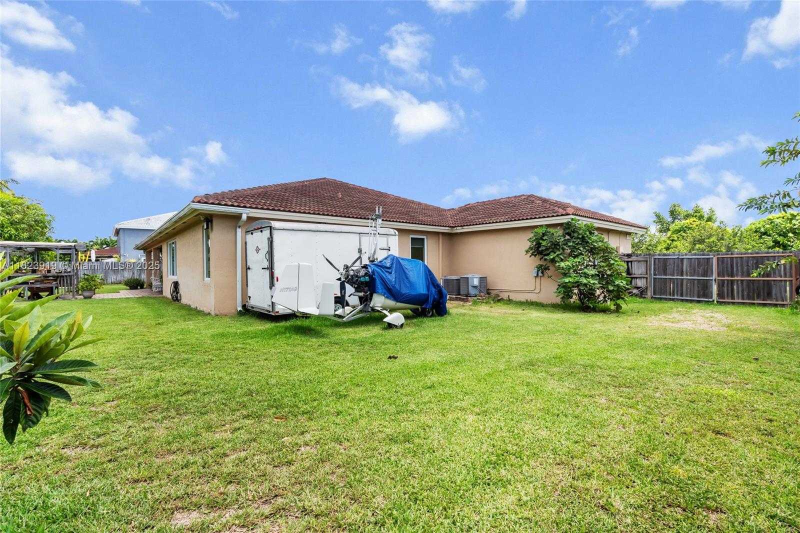 Small Image of 22442 SOUTH WEST 128TH PL, Miami Number 47