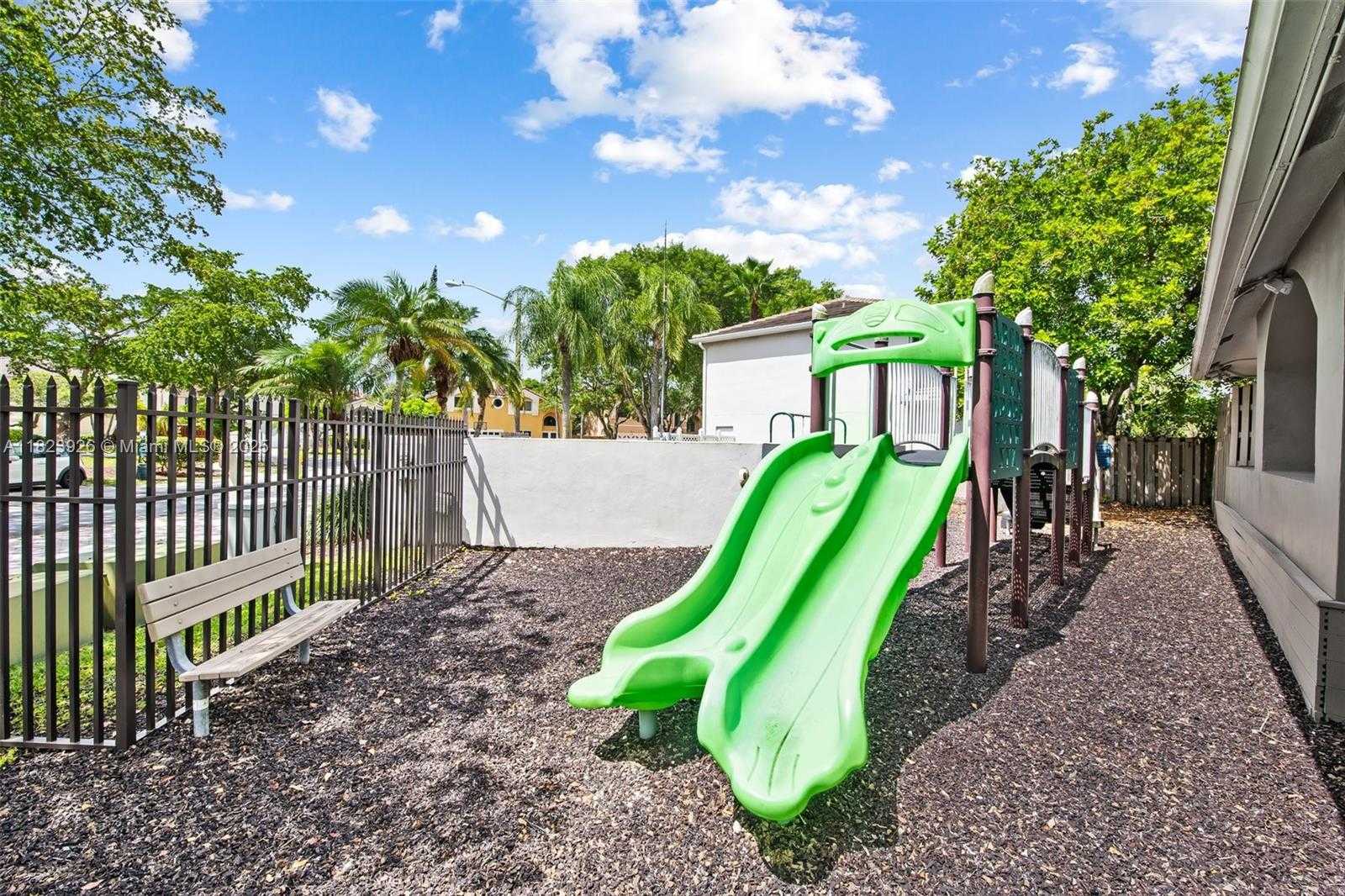 Small Image of 11293 RHAPSODY RD, Cooper City Number 25