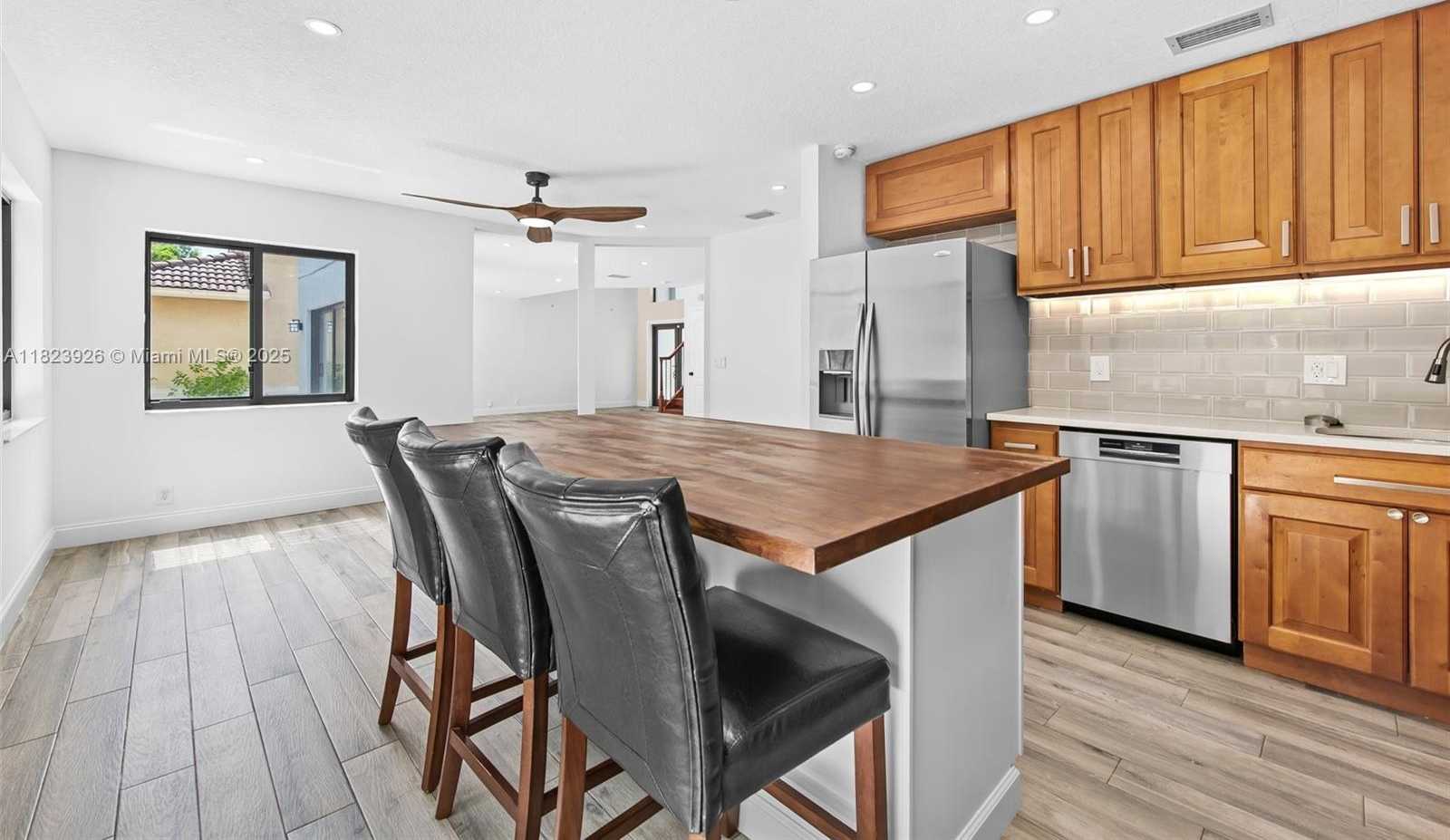 Small Image of 11293 RHAPSODY RD, Cooper City Number 9