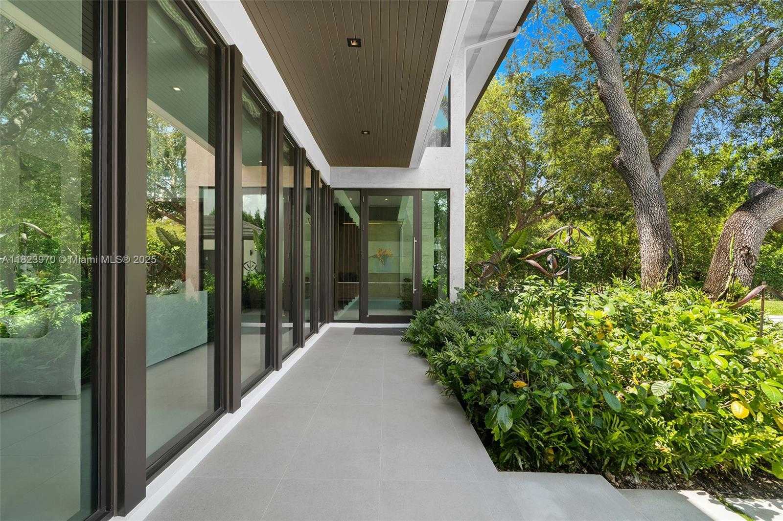 Small Image of 8875 SOUTH WEST 61ST CT, Pinecrest Number 26